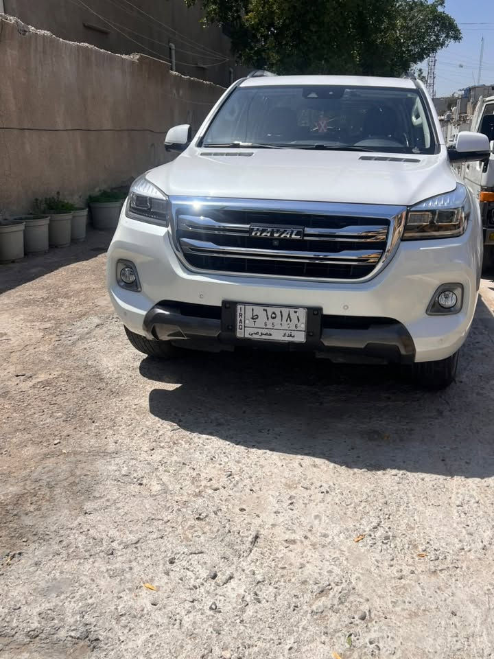السلام عليكم
للبيع 
هافال h9 فول مواصفات
موديل 2020
ماشيه68  الف كيلو تقريبا
السعرالنهائي   170 $ دولار 
للاستفسار ***********
