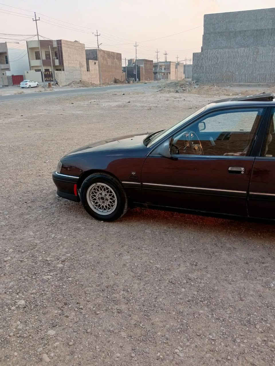 السلام عليكم ورحمة الله وبركاتة للبيع اوبل اوميكا 26 موديل 1990 فئه CD كرستال فول كهرباء جامتين اماميات سقف سلايت كهرباء سياره بلاديه فقط قطعتين صبغ جماليه اثر جراد قماره وجاملغ خلفي ايسر بي بارد شبر باقي السياره بلادي كفاله من الرواج محرك VVT 3000 وكير بطه ياباني تخم تاير جديد ويل كب خليه 
محرك كير كفاله كهربائيات كفاله  تحويل ثاني يوم  تريد ما عندي مشكله رقم اربيل دولي الجديد سنويه وهزه منتهيات شرط التحويل غرامات 70 الف فقط @سعر 45 وبيه مجال الطيبين  وحك الجيه اعتذر عن الاقصاط او الوعده مراوس حسب القناعه مكان السياره صلاح الدين تكريت القادسية رقم صاحب السياره *********** واتساب@ أربيل, العراق
