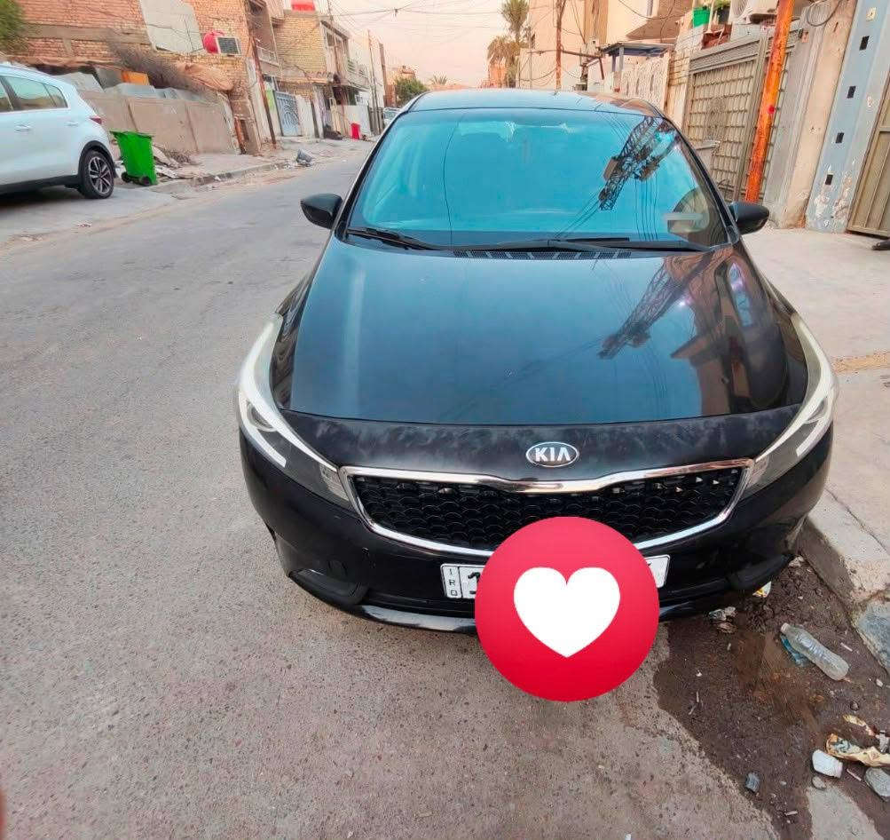 السلام عليكم
كيا فورتي موديل 2018 وارد أمريكي
ضرر السيارة غرق مياة امطار السيارة شغالة من امريكا 
مكفولة كفالة عامة شرط الفحص
ماشية ٦٨ ميل
بغداد تحويل بسمي
عنوان السيارة  بغداد

***********
