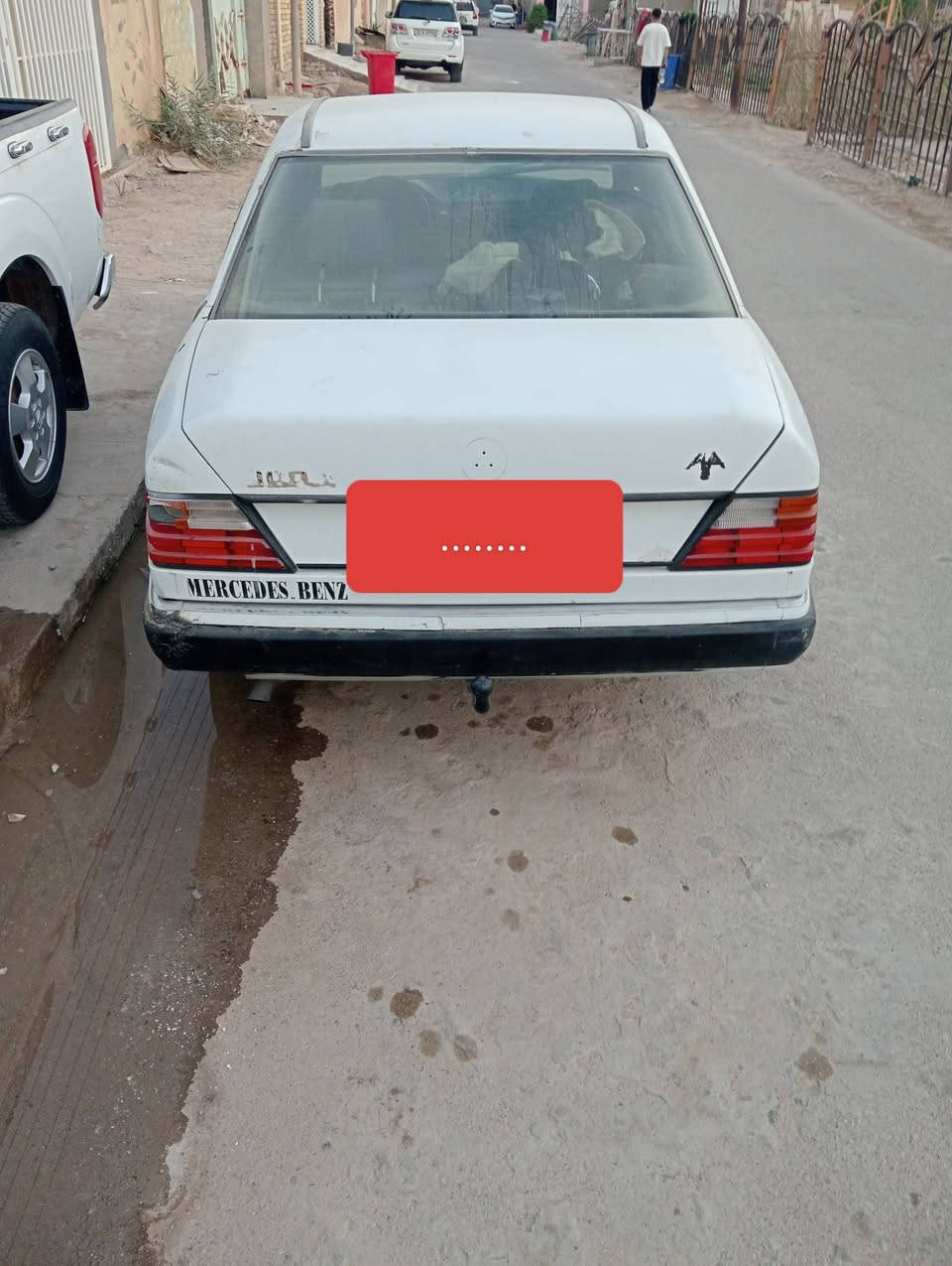 ماسيدس مويل 90رقم بغداد بأسمي  مكفوله كص وظربه وصبغ مكينه 3000 وكير بلباكيت مكان ميسان السعر 37 وبيها مجال ***********
