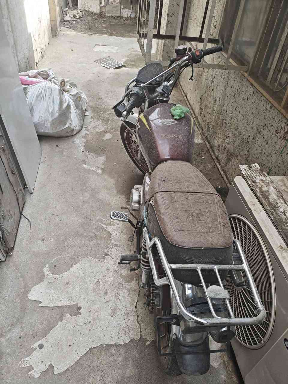 سيفان • ٢٠٠ • طافيه
