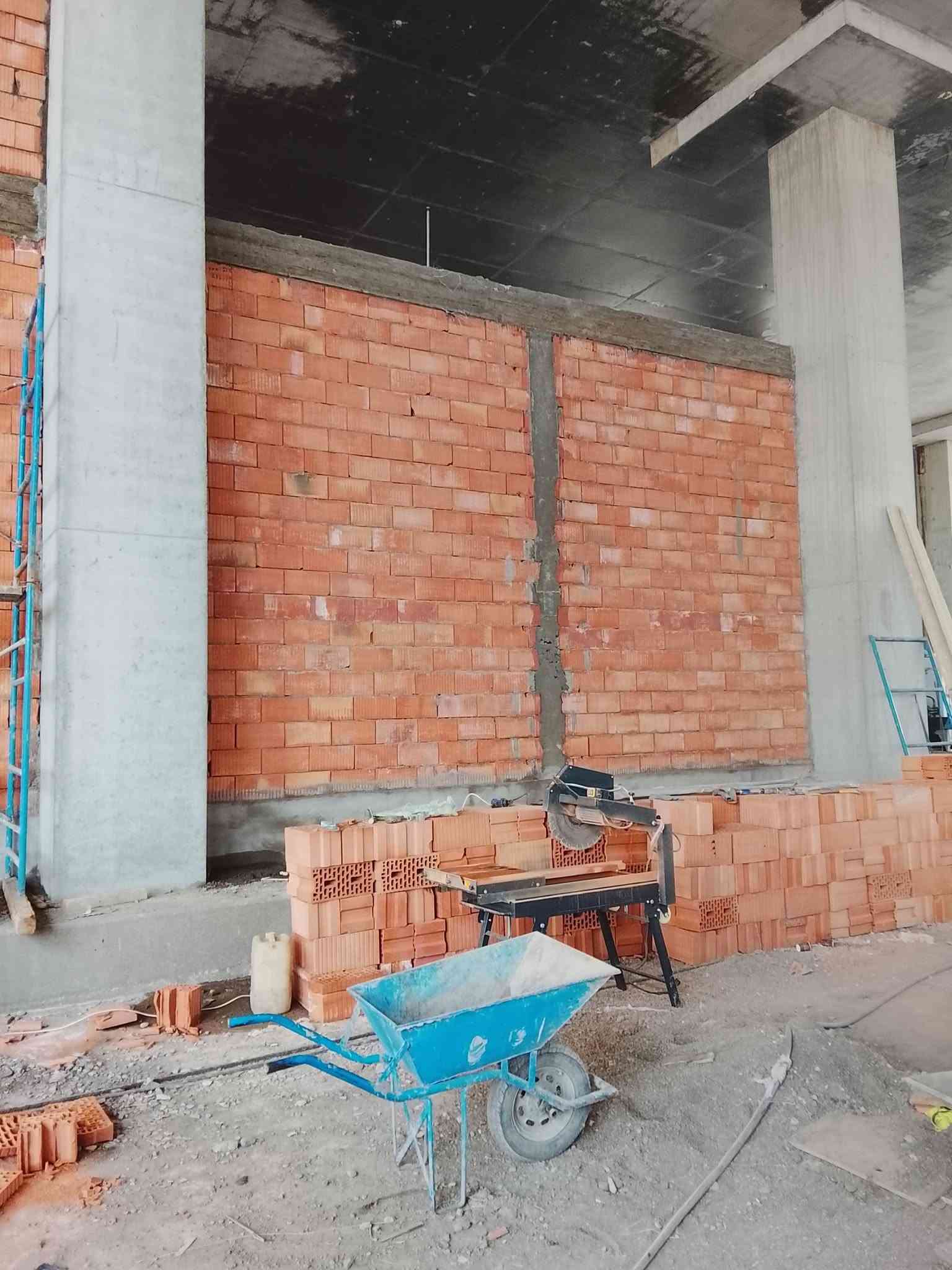كادر بناء مصري شغل درجه اولى استلم مهندس نشتغل علي الدبل ونشتغل قطعي نشتغل بلوك وترمستون وانسب الأسعار مقيم في بغداد الجديده للتواصل وبي واتساب
***********
