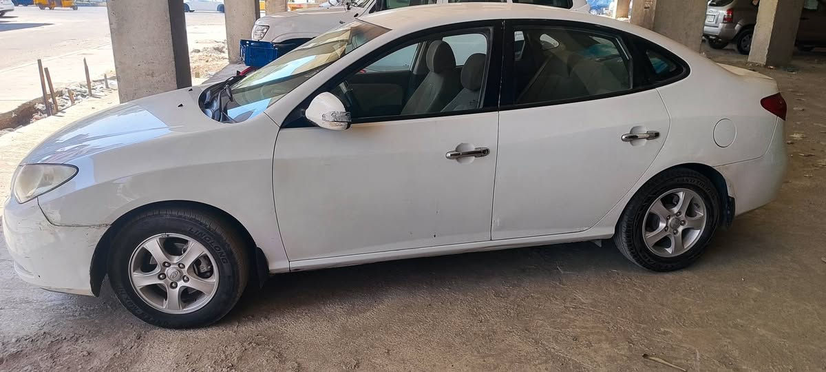 نترة البيع موديل ٢٠١١ سيارة نضيفة مال جناي بيهة فقط باب سايق فقط صبغ ما بدلة سيارة نضيفة حيل رايدهة ١١٥ بيهة مجال الشراي بكانهة ديالى بعقوبة بهرز تواصل علة هاذة رقم ***********
