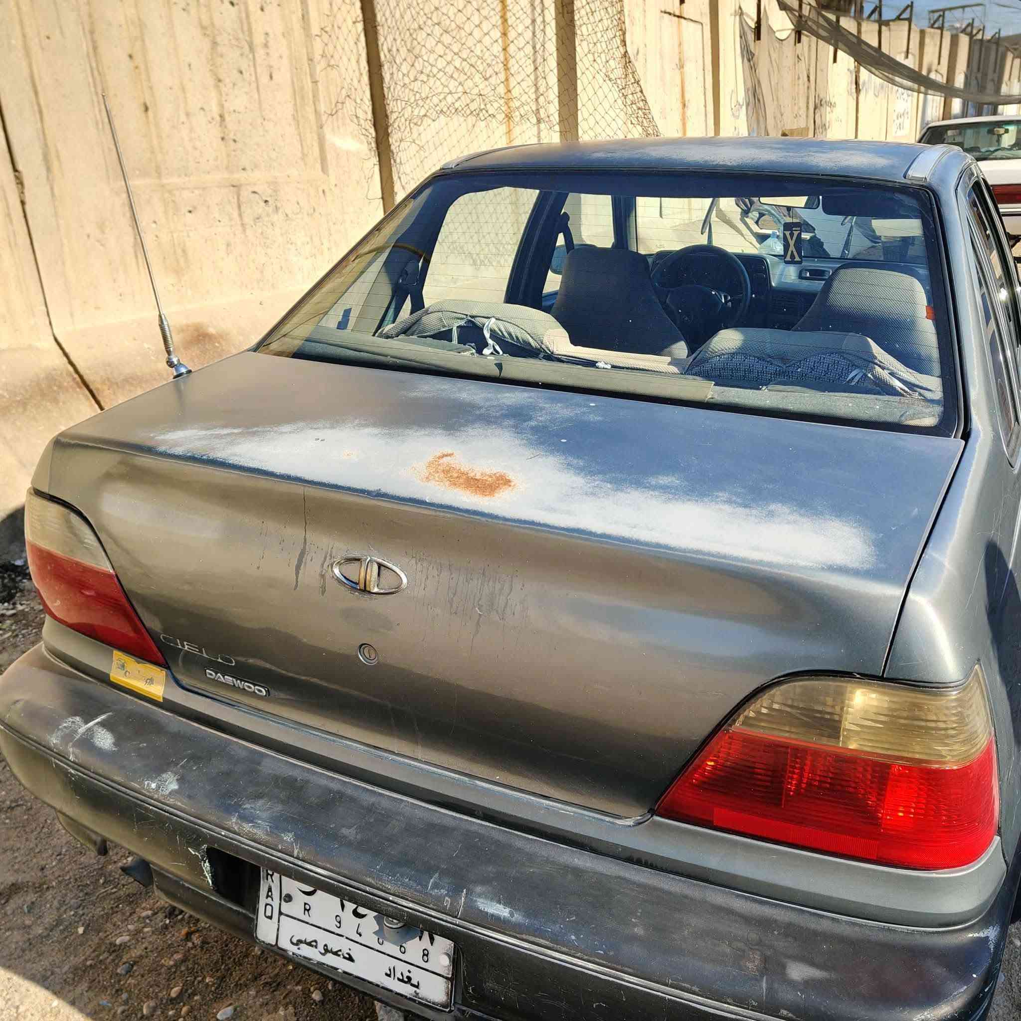 دايو سلو 1994 محرك 1.6 مسكر كير عادي  سياره بلاديه مامصبوغه تبريد شغال رقم بغداد بأسمي السعر 23 وبيها مجال للشراي . ***********
