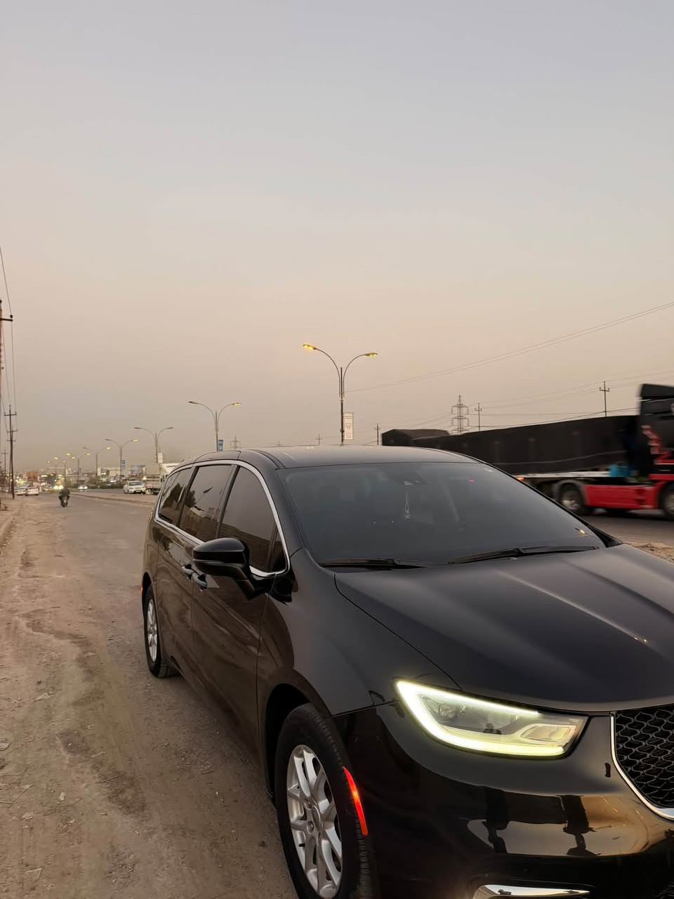 السلام عليكم
للبيع كرايسلر باسفيكا ليمتد 2023
ماشية 68 الف مايل
محرك 3600
المواصفات فول
كشنات جلد تدفئة تبريد + كهرباء
رادار امامي
نقاط عمياء
تحديد مسار
بريك طوارئ
شاشة كبيرة
تشغيل عن بعد
فتح ابواب بل بصمة
اشاير مري
و باقي المواصفات المعروفة
السيارة كلين من الدعامية للدعامية كفالة حتى من البارد
جاهزة ما ناقصها برغي
رقم اربيل ب اسمي
مكاني موصل *********** 
السعر 228
