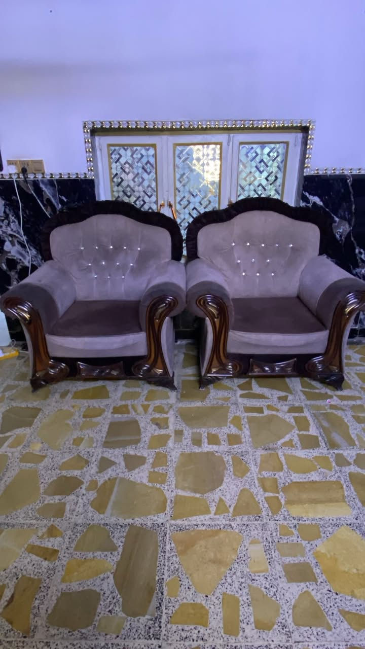 غرفة كاملة تركية • مستعملة قليلا • مدينة الصدر