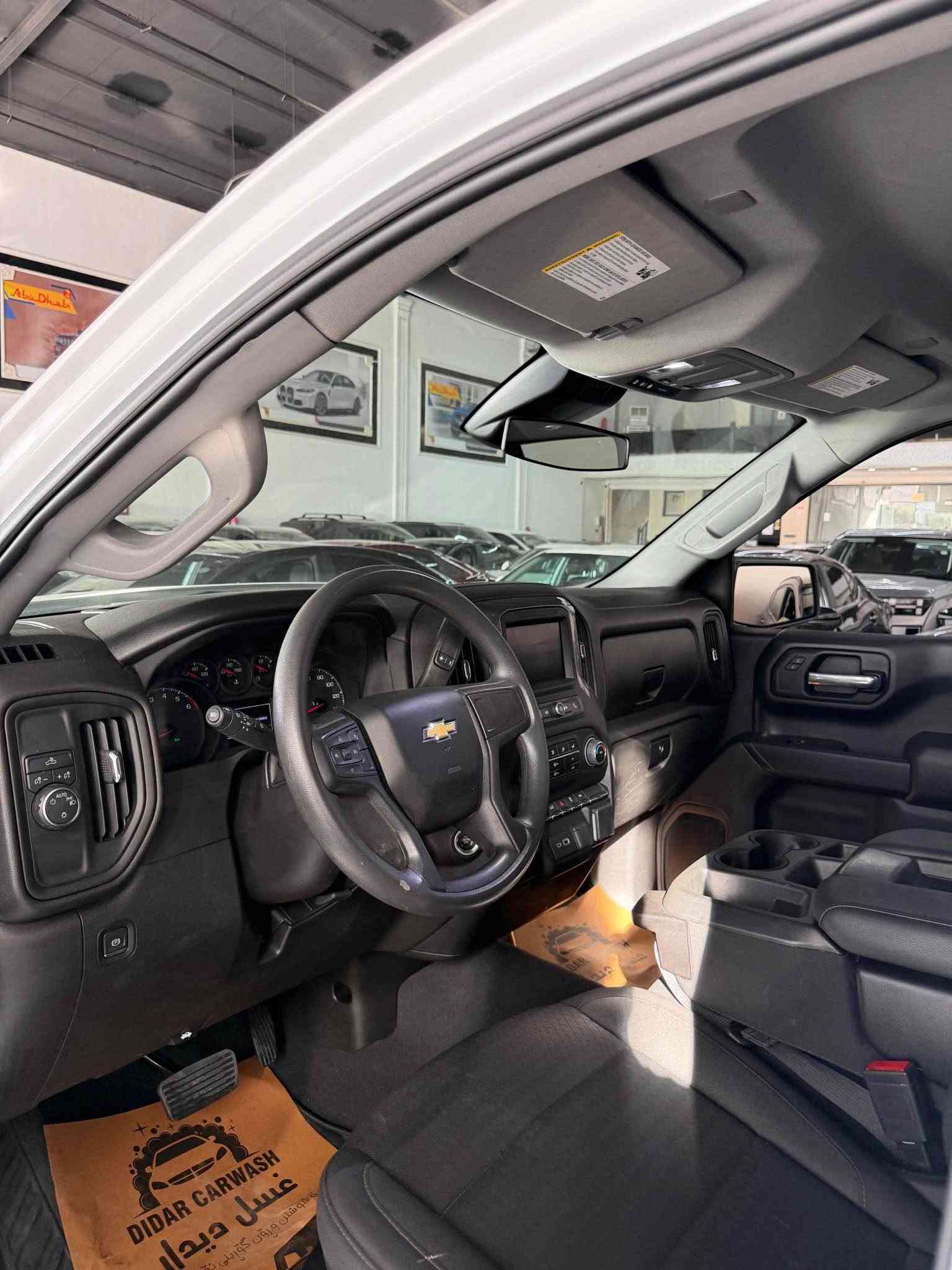 Chevrolet selvrado
ارخص سلفرادو ٢٠٢٤ ب كل سوق
صبغ فقط بيهه شبرين من ورا بجم كبس بدون ايرباكات 
٤ سلندر توربو✅🔥
سعر بلاشششش
٢٣٨$ و بيها مجال 
رقم تلفون:*********** أربيل, العراق
