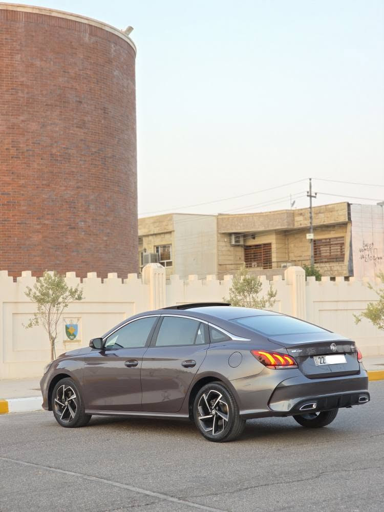 MG GT 2022
فول مواصفات 
محرك 1.5 توربو 🚀🚀
ضمان شركة كل صيانتها بموعدها بلشركة
اكثر لون مميز بشركة MG 
مواصفات 
بصمة. سلايد . كير كهربائي . كيج الكتروني . شفتات ستيرن . لايت زينون بلادي . كشن جلد لونين . تبريد خلفي . هانربديك بصمة . اوتو هولد .كار بلي + اندرويد اوتو . ويلكب رياضي 
بدون صبغ ✔️
شرط تحويل وغرامات 
مكانها اربيل 
السعر 114 
*********** أربيل, العراق
