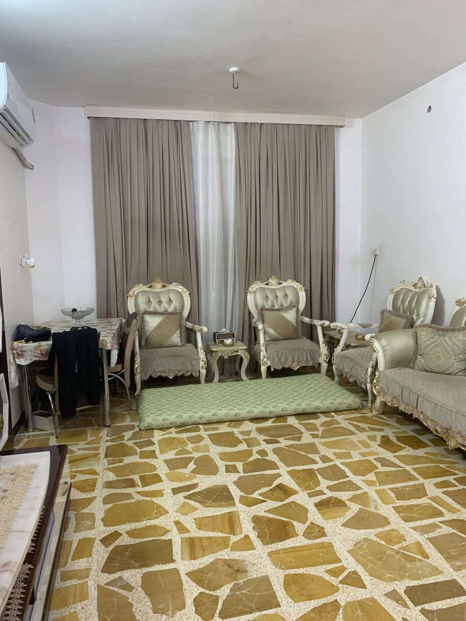 💎🔹مكـ✯͜͡خليج العرب$&تب▪️💎

🕌بفضل الله وبحمده🕌

💎 🏠 بيت 250متر للبيع ركن 

💎🏡 موقع البيت _  الفلوجه /١٦ألف

💎🛣 شارع =١٢m نافذ على شارع٤٠

💎✴️ جنس العقار طابو صرف   

💎🏠 مساحه 250m

🏘️💎 الوجه =
،
🏘️💎نزال = 

💎🏡 يتكون من 2غرف نوم

استقبال+صاله+مناور ١+ مطبخ + صحيات 2 +غرف2

💎🧱 بناء طابوق درجه اولى

💎🏡 

💎💵السعر١٧٥وبي مجال    📝✅ 

💎⏪ملاحظة/السعر محدد من قبل صاحب العقار 
_________________________________
⭕ اذا عندك عقار تريد تعرضه للبيع الواتساشتري  
📬فقط ارسال المعلومات  على الواتساب او الاتصال على هواتف المكتب
🤳متابعة الصفحه يصلك كل ماهوة جديد
⏪ملاحضه: السعرالعقار  يحدد من قبل البائع
  🏘️بيع وشراء الأراضي السكنية والزراعية وكافة

 العقارات🏘️🌐Anbar Fallujah_ الانبار الفلوجة🌐

♦️الاستفسار 📥 عنوان المكتب الفلوجه/شارع ابوالنسور مجاور اسواق الجامعه

    (((مكتب خليج العرب للعقاريرحب بكم في كل وقت)))) 

       ((««نستقبل هواتفكم على لارقام التالية»»)) 

           أدارة::::  أستاذ محمد أبوالقيصر
                   
             ☎️       ***********اتصال هاتفي واتساب

                ☎️    ***********اتصال هاتفي كورك

     —-***********☎️ ______اتصال هاتفي
