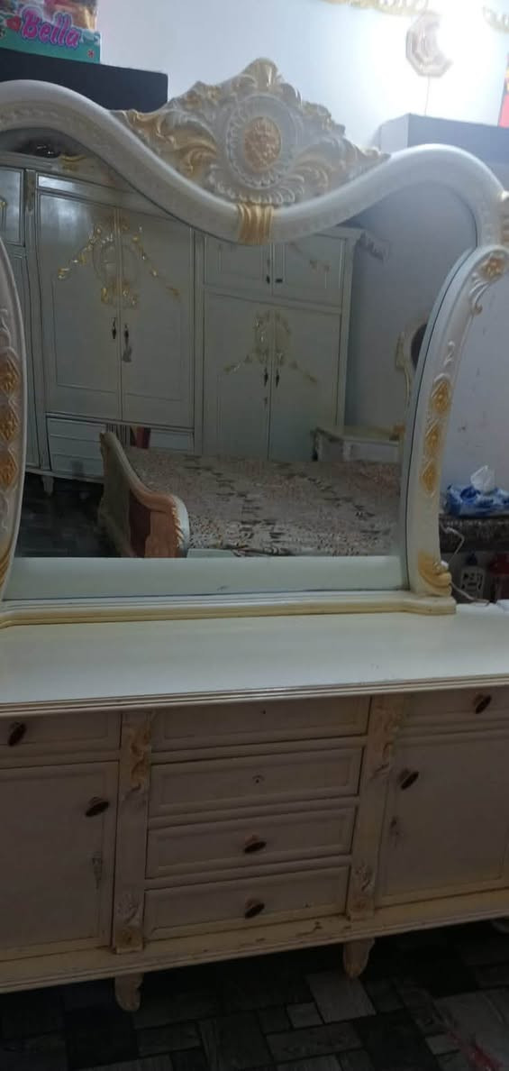 غرفة نوم • ٧ قطع • شغل درجة أولى