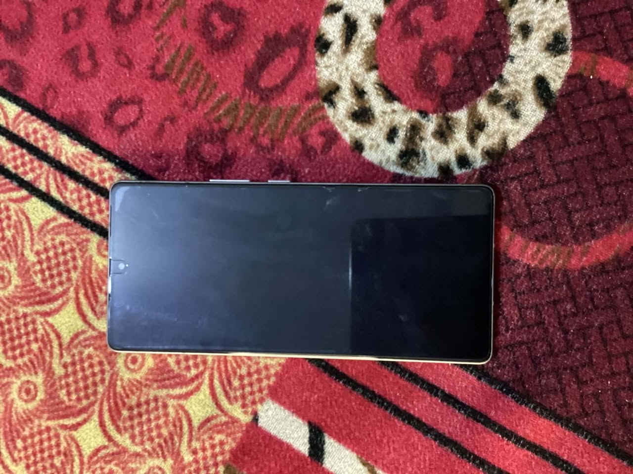 توسلام عليكم تليفون انفنكس نوت 50 برو ضاكره 256 رام 16
تليفون كفاله شراي يتصال ***********
ملاحضه بدون ملحقات
