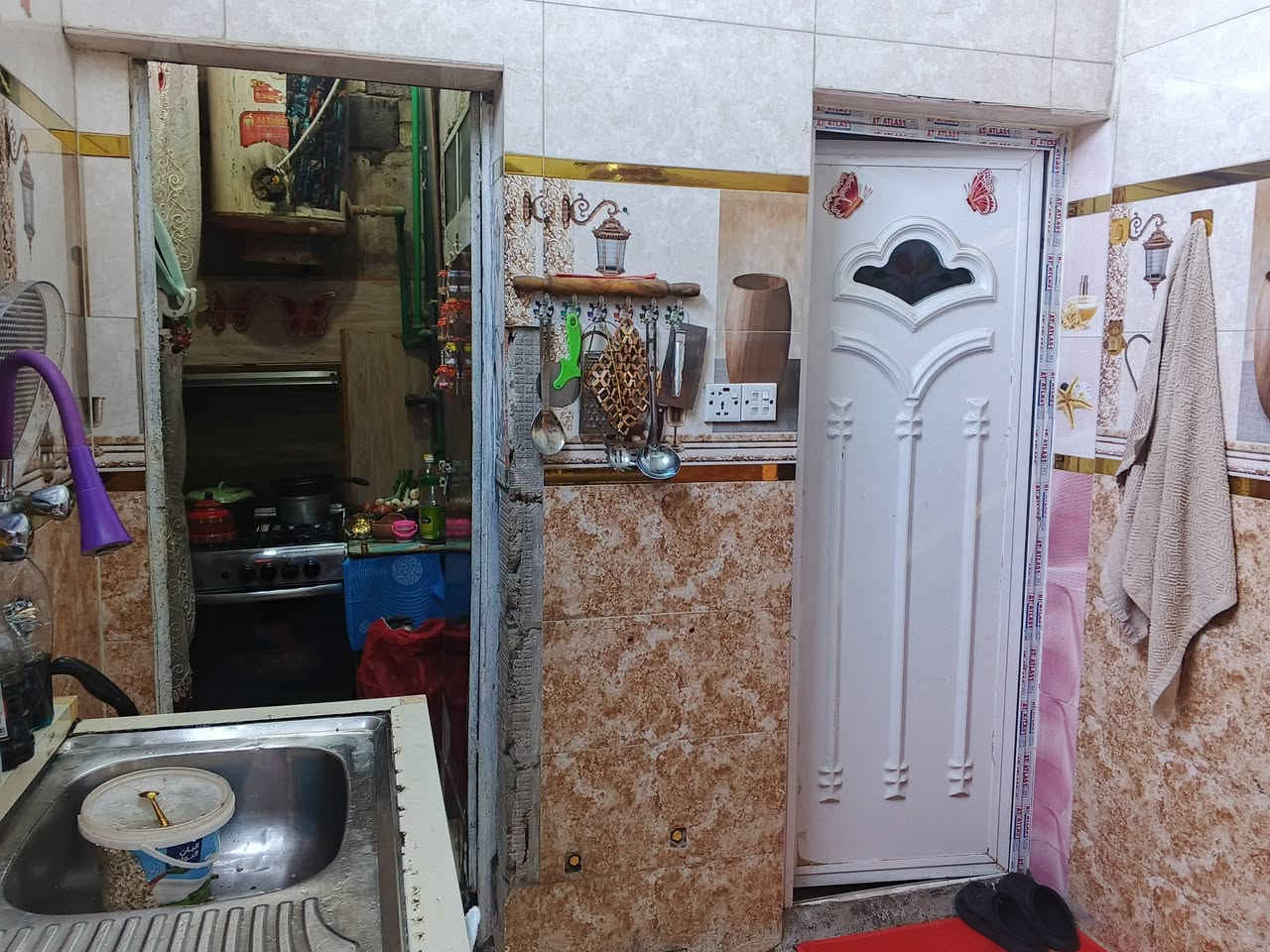 بيت للبيع تجاوز مساحه 75متر عنوان الأمين الثانيه السده الاولى ***********ابو حسين
