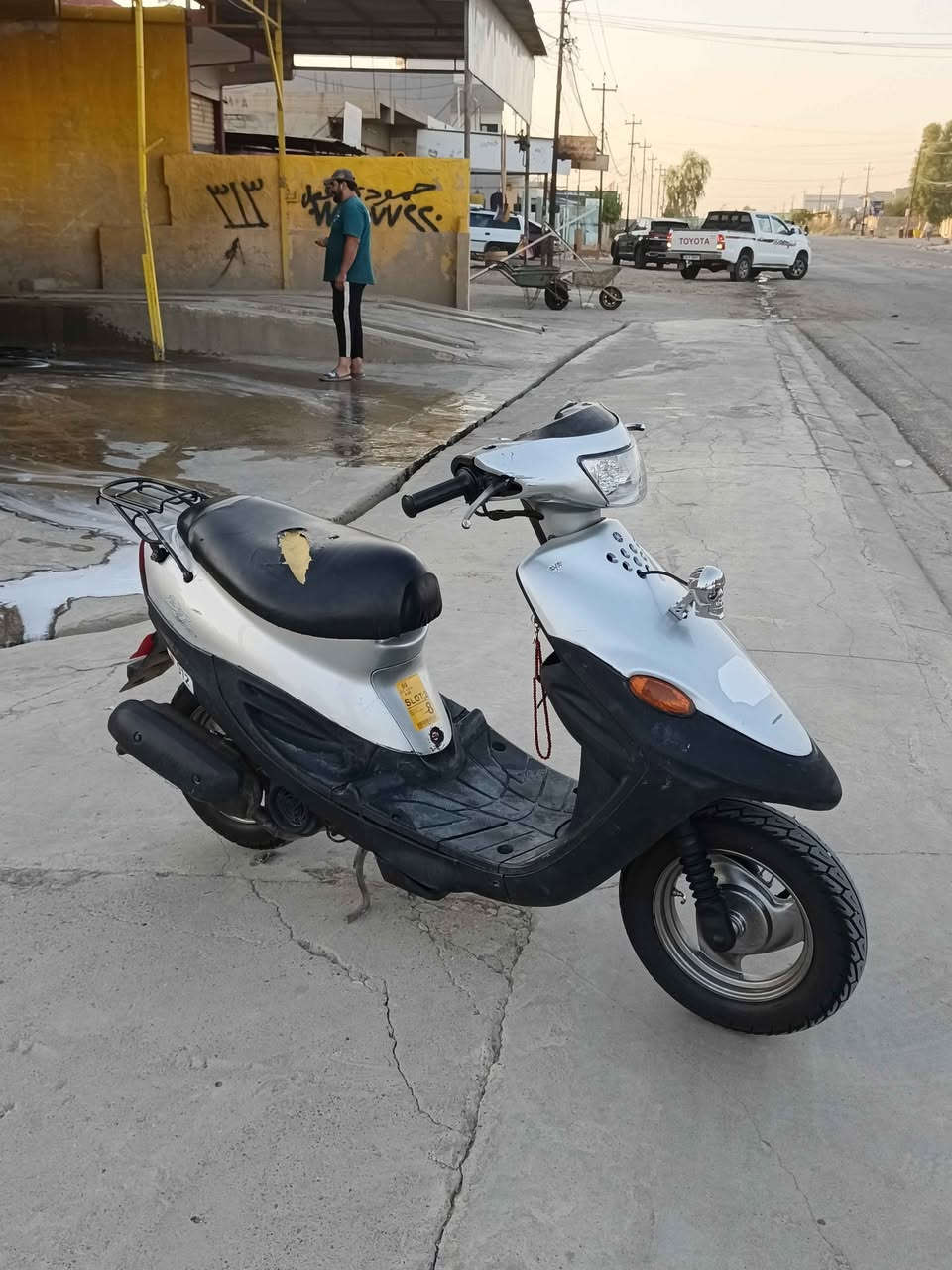 دراجه نحله 9  ازروف للبيع 500او بيه مجال دراجه شرط شاصي محرك ماامفتوح جيب فيتر وياك او تعال جيك اكسن شرط لا صوط وله شي الدراجه كله شغاله سلف اشاير تيرته جدد  كله شركه الدراجه بعده ابحلت الوكاله رقمي ***********اتصل بيك خير او تدلل مكاني موصل ايسر بعويزه Singapore
