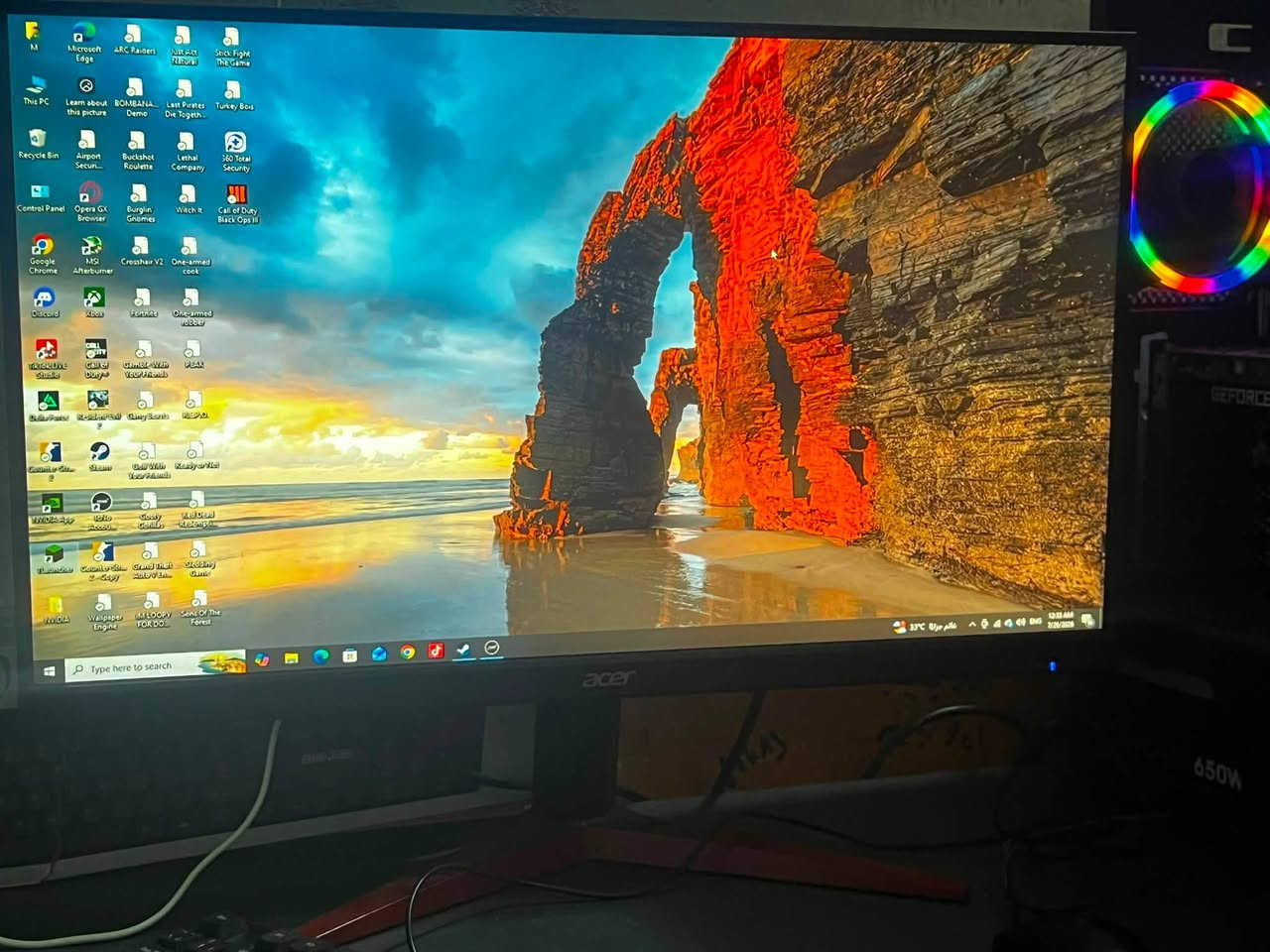 قطع لا بيع 
لل تواصل ***********

1650oc 4gb
سعر 120

شاشه acer 165hz
حجم 27
سلم 
سعر 140
