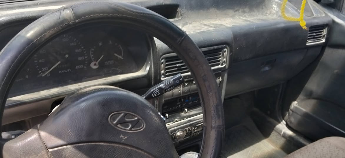 هونداي اكسل موديل 1993
صبغ عام محرك شرط لا صرف لا بخار بطاقه بانزين موجود سنويه منتهيه 2024 شرط التحويل والغرامه رقم صلاح الدين مشروع وطني بسمي جام كهربائي سعر 25 وبي مجال *********** كركوك, العراق
