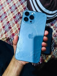 آيفون 13 برو ماكس • مفتوح • مكسور