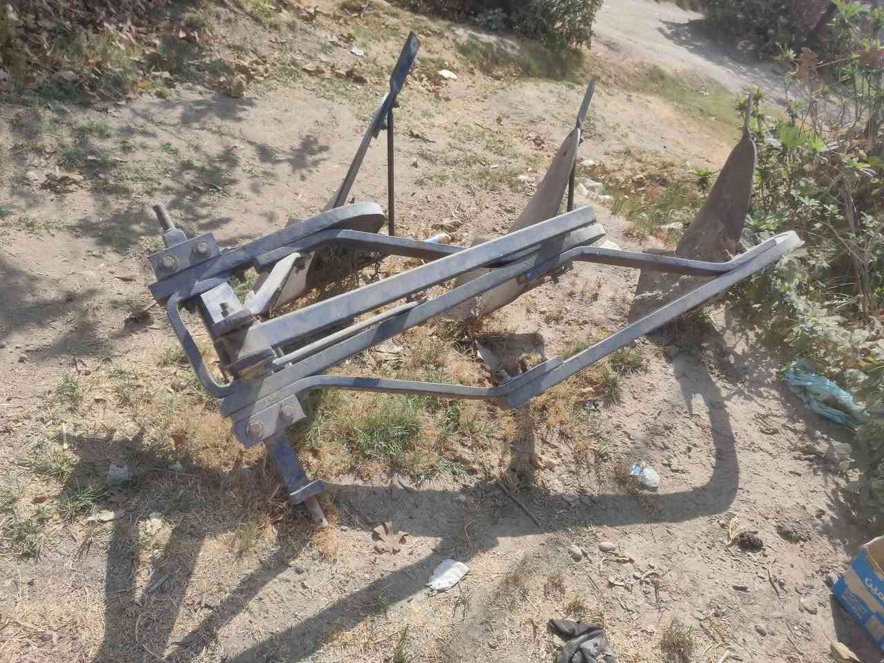فدان ٩للبيع نضيف كارب بيه موسم واحد يم محمد ابو الخميسه السعر خاص ***********
