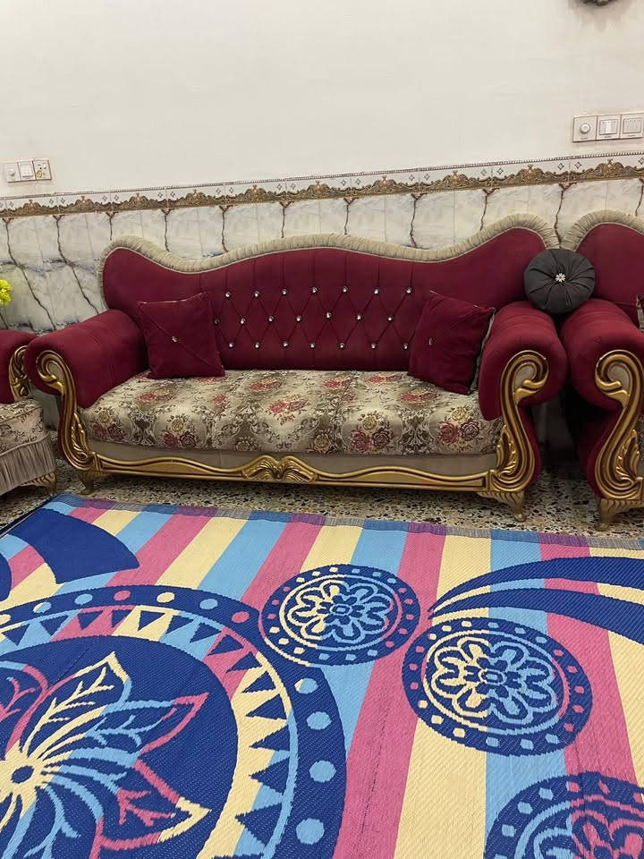 بسبب الوعود الكاذبه تخم عشر مقاعد نضيف كلش بس محتاز فلوس
سعر 225 نضيف كلش مكاني قلعة سكر 

***********
