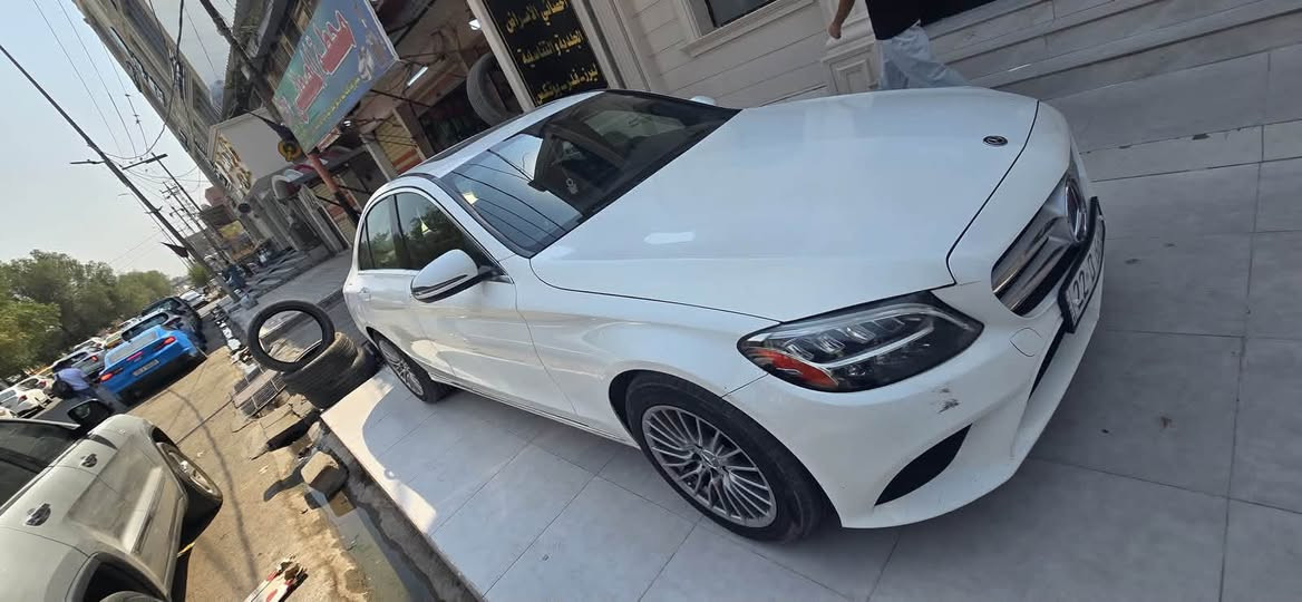 السلام عليكم
مرسيدس c300 2019 

للبيع او مراوس لاندكروز١٦/١٧

المواصفات :

. محرك 4 سلندر 2000 توربو 

. رادارات امامي

.حساسات امامي خلفي

. نقط عمياء

. لايت داينمك

. دخول ذكي

. كشنات جلد _ تدفئة

. شاشة جبيره

. كيجات دجتل

. فتحة سقف

وباقي المواصفات المعروفة

ارقام اربيل تحول مباشر 

السيارة كامله مكملة بدون نقص بدون مسجات

وارد امريكي الضرر تبديل جاملغ السكن بلادي بدون صبغ

واقل من ربع البنيد صبغ بدون ايرباك بدون دواخل

صور الضرر مرفقة وصور السونار موجوده 

مكان السيارة بغداد أو ديالى 

سعر : 220 $ وبيها مجال 
للاستفسار ‭ ***********‬
