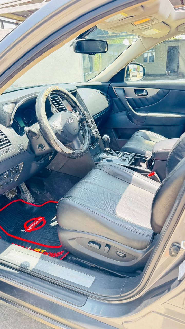 انفنتي QX70
موديل 2019 خليجي كفاله عامه 

سياره نضيفه وما ناقصها شي 

كير مكينه حداديه كفاله  فول مواصفات 

مستعجل علا بيعتها 

مكاني ناصريه رفاعي سعرها 160 

***********
