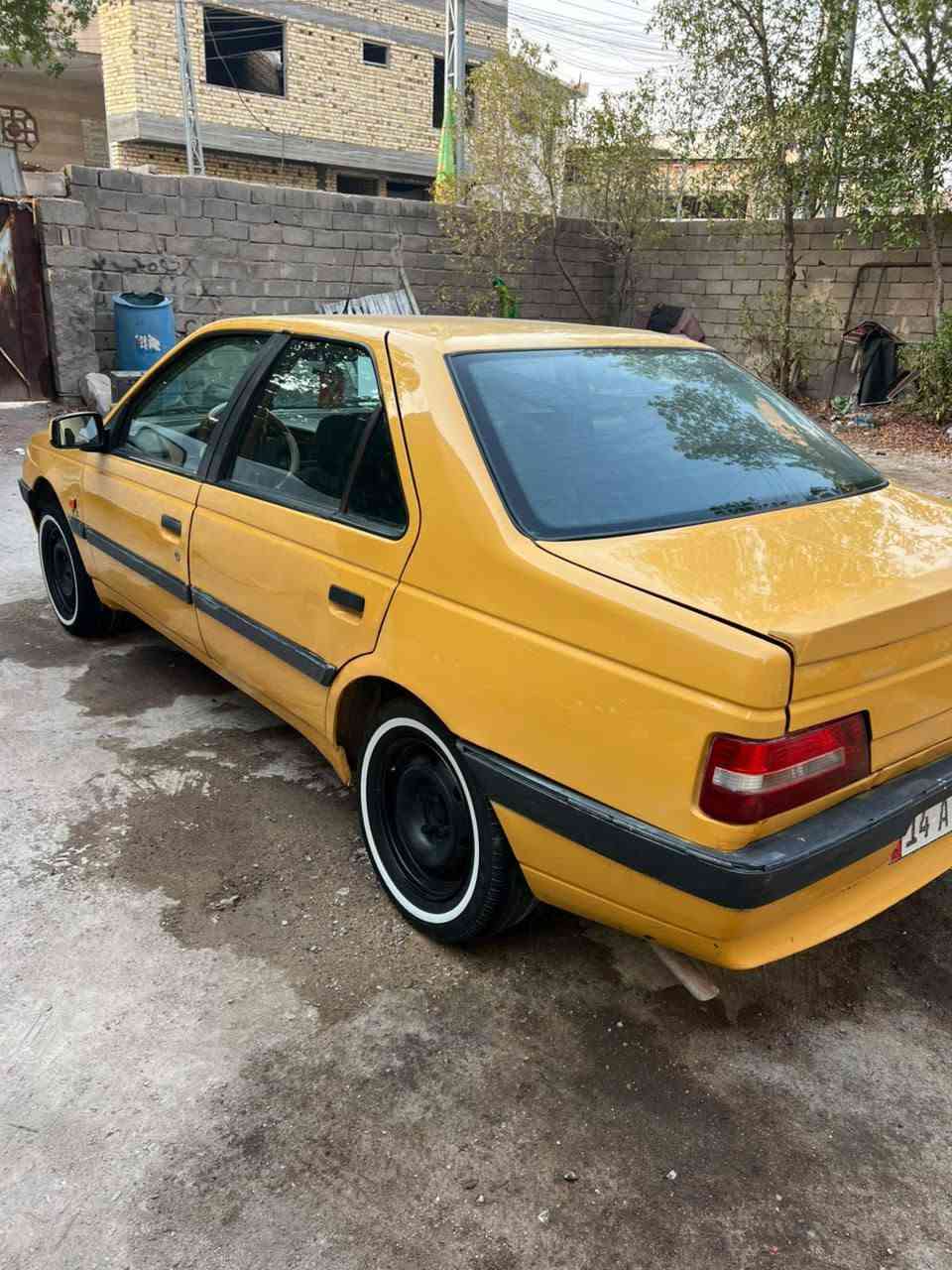 بيجو 405 مديل 2015 رقم بصره سنويه ورقم وهزه جدد شرط تحويل مصفره هيئه و غرامات كامله مكمله وجاهزه مكينه وكير كفاله حداده تخم تاير ابو الخط الابيض تبريد ثلج كفاله دوشمه و باتري جديد سياره جاهزه كفاله من الضربه و التبديل فقط بيها تلكيط مكانات خفيفات العنوان بصره السعر 35 هـ***********
