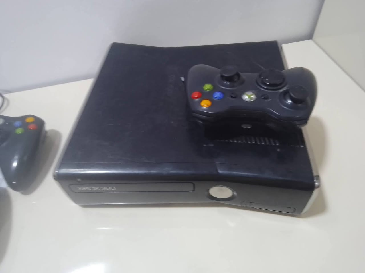 سلام عليكم ورحمة الله وبركاته. XBOX 360 نضيف 100٪ ( لوك ستيكر) بي 190 لعبه و جويستكات 2  السعر 115 و بي مجال للاستفسار التواصل على الرقم
سلام عليكم ورحمة الله وبركاته. XBOX 360 نضيف 100٪ ( لوك ستيكر) بي 200 لعبه و جويستكات 2  السعر 115 و بي مجال للاستفسار التواصل على الرقم
***********
*********** 
و اراوس ببلي 3 او 4
