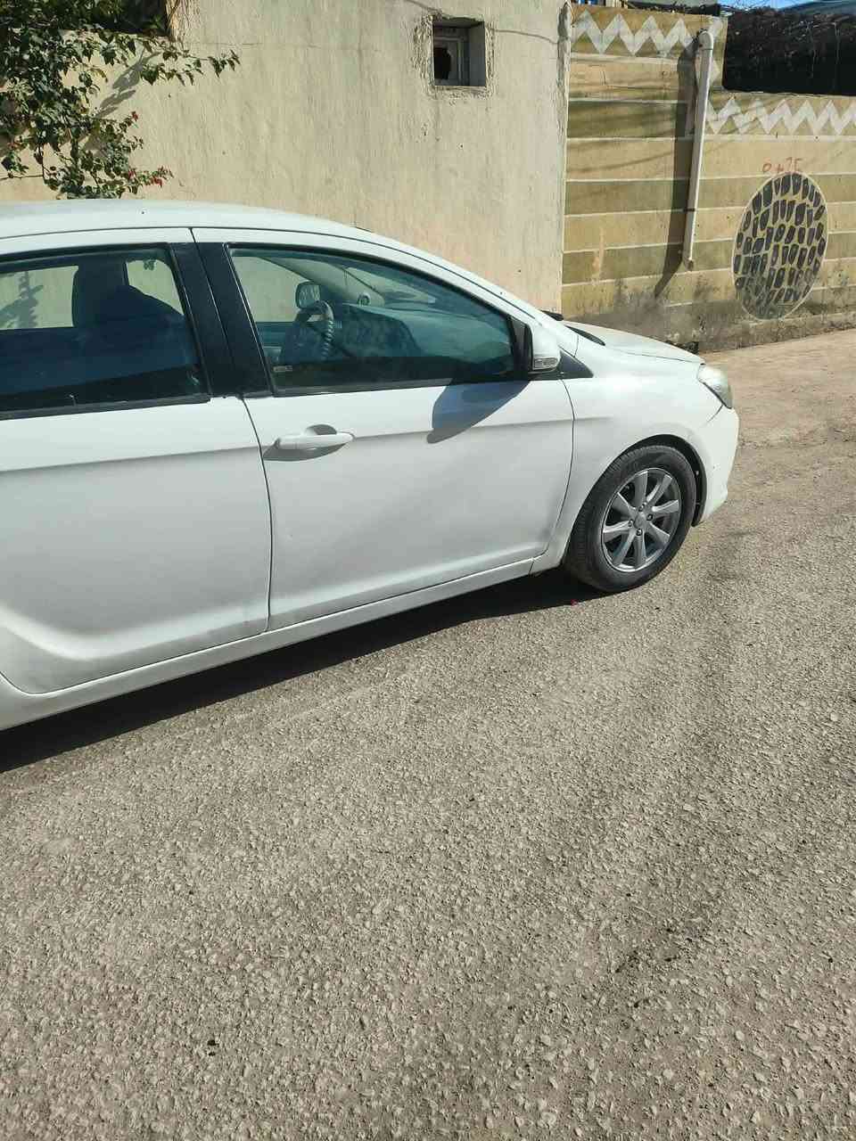 ٢٠١١ • سنوية ساقطة • حي المهندسين