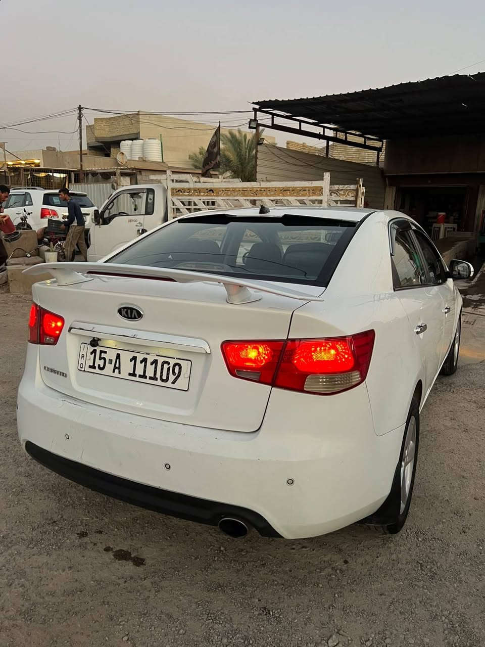 سيراتو 2012
مكينه 1600cc
سيارة حلوة ونضيفة ومابيه اي نقص
شاشه كامره
حساسات خلفيه
مري شفط
تحكمات ستيرن
شفتات سرعه 
السياره بيهة 3 قطع بدون( دواخل ) 
رقم انبار  بسمي تحويل ثاني يوم شرط تحويل 
السعر 97 وبيهة مجال بصيط 
العنوان بغداد الراشديه مقابيل مرور الحسينيه منطقة الانتصار 
للاستفسار ***********
