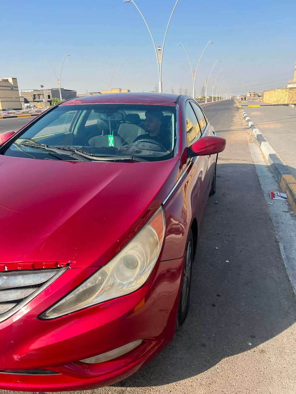 سلام وعليكم سوناتا موديل 11 وارد أمريكي ضربتها جاملغ وبنيد 
سياره جاهز كير مكينه 2000 تيربو  تبريد ثلج كهربائيات كلها شغاله   لسعر 78 وبيها مجال مكاني البصره   لاستفسار انتصال عل رقم ***********
