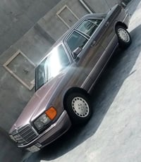 مارسيدس جامبو 1991 اللون نفطي  مصبوغة جمالية عام ومكفولة من ضربة مكينة...