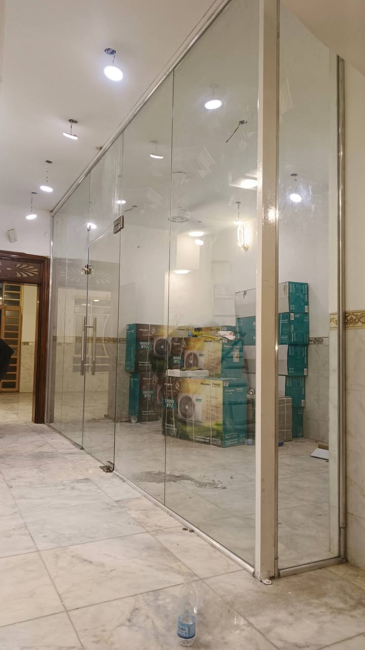 زجاج سيكوريتي • واجهات المنيوم جي 60 • ابواب كهربائية