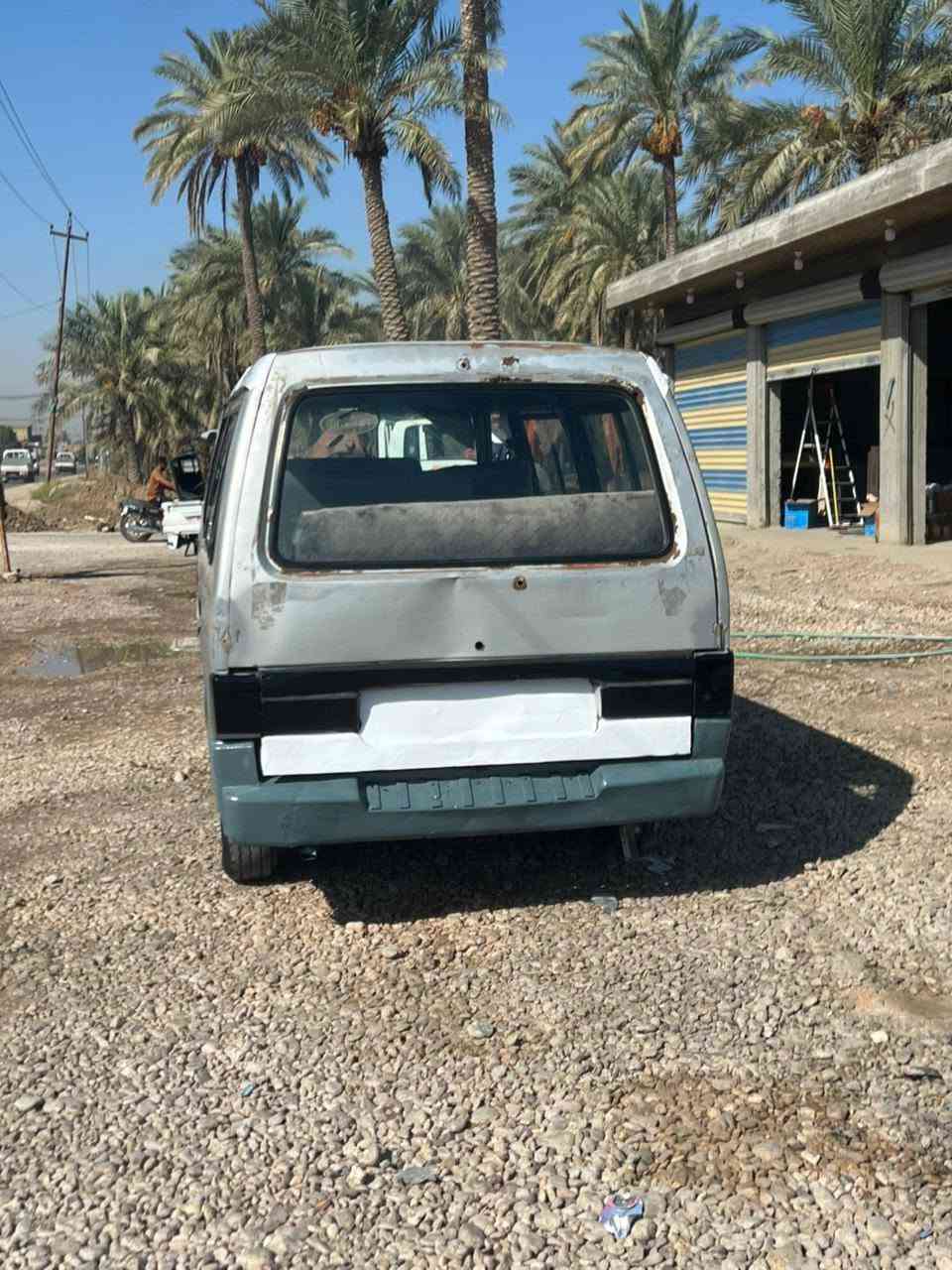 ياالله اسلام عليكم شباب كيه بستا للبيع مكينه وكير وكسل وبور مكفواله السياره حلوه مثل ماواضح مرتبه وجاهزه كبل للشارع تريك من البصره لربيل رقم احمر بابل راعيه موجود شرط الوكاله المكان حله ورديه السعر 18بيه مجال ***********
