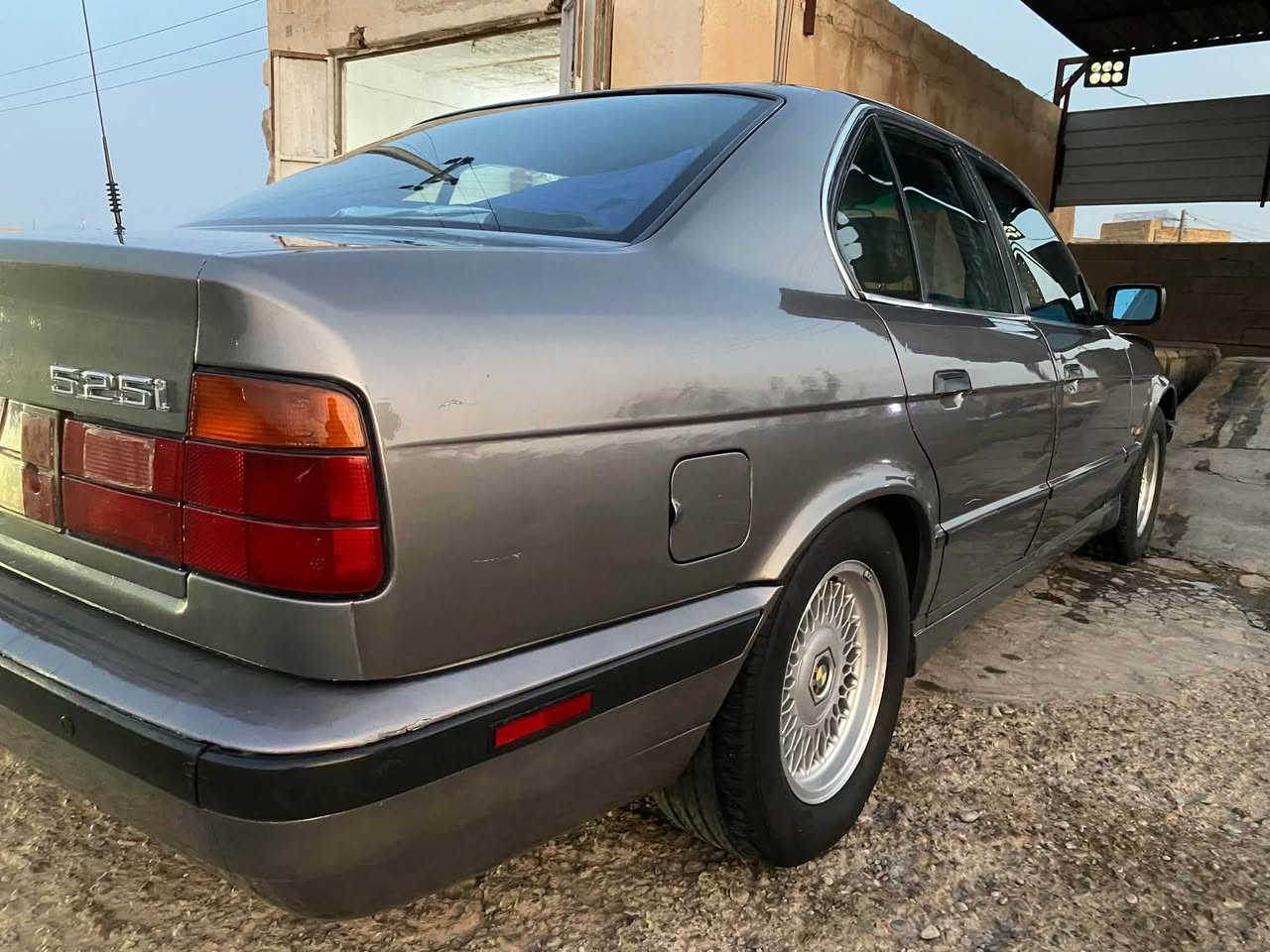 السلام عليكم شباب للبيع 525 مسكر عدل باسمي رقم بغداد هزه وسنويه جديده جاهزه كل نقص ما بيهه كشنات كهرباء سلايت شغال تبريد تدفىه شغاله شاشه كار بلي منظومه زنون عالي ناصي ظفايرهه جطل ما بيهن للتواصل *********** السعر 65 وبيهه مجال

نص مكتوب في الصور:
- فيديو صورة 1x 0.5