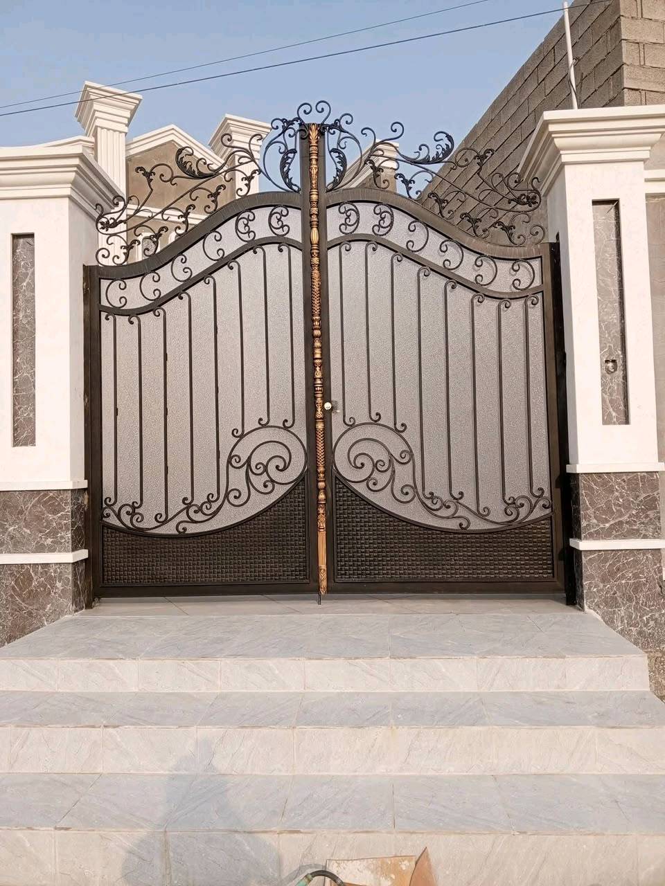 ابواب حديد • مودرن • حسب الطلب
