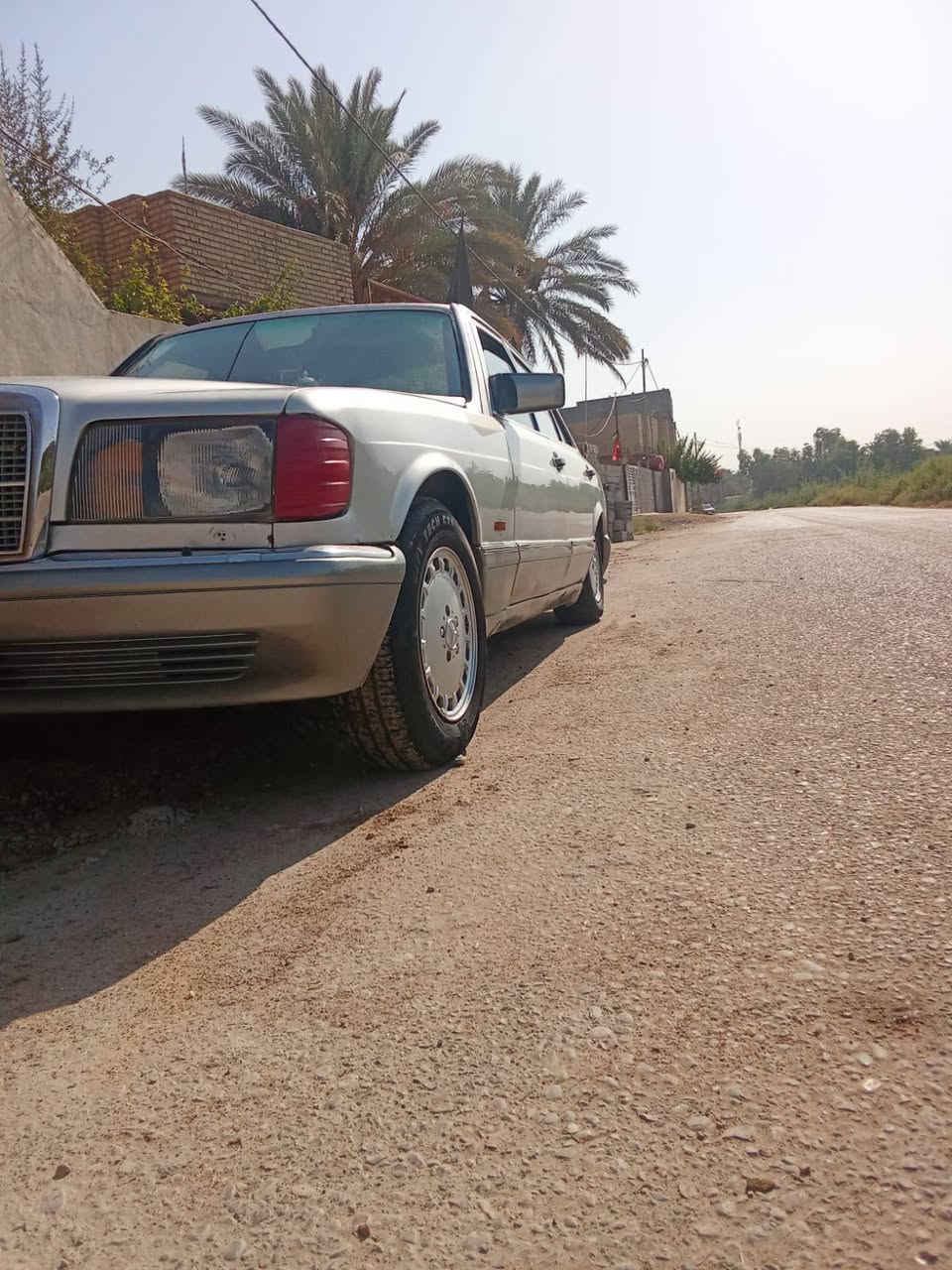 السلام عليكم شباب مارسيدس موديل 85للبيع مكينه وكير خير من الله محرك 3000ففيتي سيارة كهربائيات شغاله بس يرادلههه ترتيب من جوة داخله رقمه كربلاء السيارة مصبوغه الجماليه لئن هيج لون يجرد  سعر السيارة 50وبيهه مجال مكاني كربلاء المقدسة الامام عون ع ***********هاذة بس واتساب تريد عل ماسنجر هم راسلني
