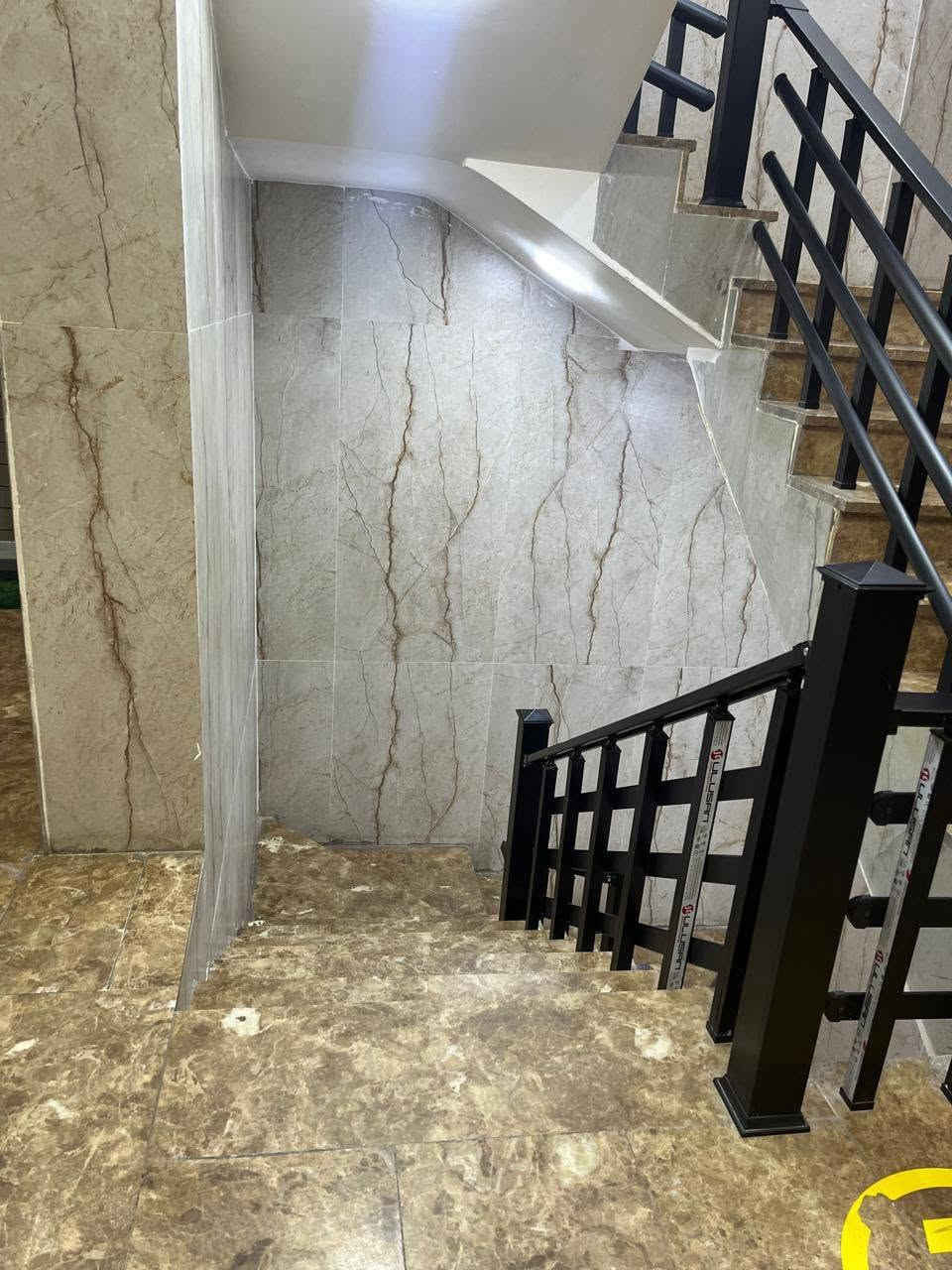 🏢 شقق مؤثثة للإيجار – بغداد / الكرادة داخل

📍 الموقع: إطلالة أبو نؤاس
🏠 يتوفر 6 شقق مؤثثة
🛏️ كل شقة تتكون من:
• غرفتين نوم
• صالة
• مطبخ
• خدمات متكاملة

✨ مميزات البناية:
🛗 مصاعد عدد 2
🛡️ سكيورتي وحماية
🚗 بارك سيارات خاص بالبناية
💡 متكاملة الخدمات

📞 للاستفسار والحجز: ***********
