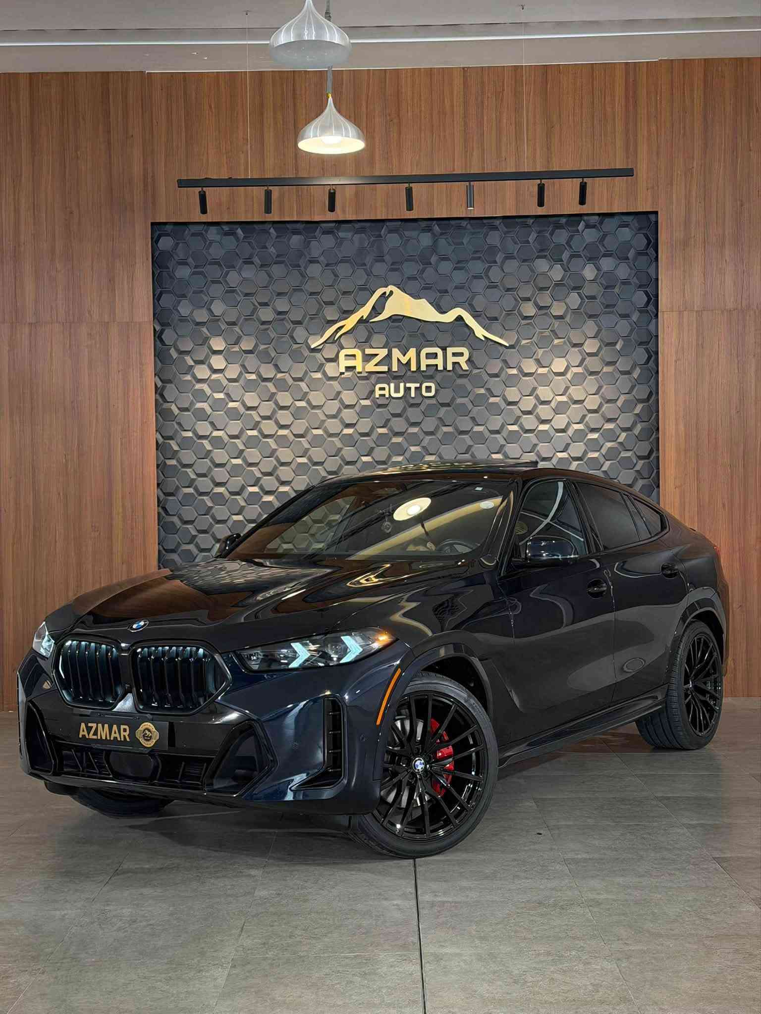 BMW x6 M Pro Package (2025) 🇩🇪
فول الفول مواصفات

لون مميز دارك بلو و داخل قهوائي🔥

ناضور و داخل قهوائي و فول الفول
 مواصفات اعلى فئة ، بانوراما ، لايتات ليد وادپتڤ و ليزر ، صندوق كهرباء وفتح واغلاق بحاسة القدم ، دخول ذكي جميع الابواب مع فتح واغلاق ذاتي عند الابتعاد والاقتراب ، تبريد امامي وخلفي منفصل  ، مقاعد جلد وتدفئة وتبريد ، كشنات مساج، كشنات وستيرن كهرباء وميموري الجهتين ، داتاشو ، اربع كاميرات ٣٦٠ ، رادارات امامية وخلفية وجانبية بالمري  ، مانع اصطدام ومانع خروج عن المسار ، سماعات هارمان كاردون اكثر من رائع  ، عدة وضعيات قيادة حسب الطرق ، دفع رباعي فور ويل ، ومواصفات اخرى كثيرة جدا جدا معروفة وغير معروفة

السيارة مكفول كفالة عامة من كلشي 🔥
سعر : 695$ ورقة

للاستفسار : ***********
العنوان : السليمانية المعارض الجديدة شركة ازمر اوتو معرض رقم ٣٤
