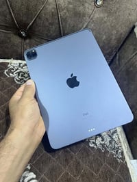 آيباد ١١ برو • ٢٥٦ • بطارية ٨٣٪