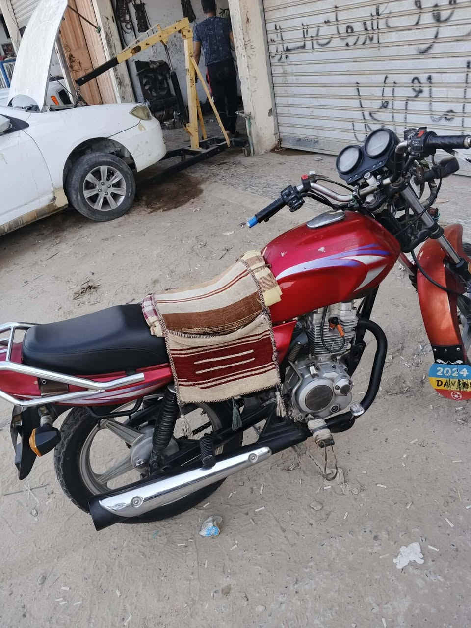 سلام عليكم شبابي دراجه دايون موديلات 18نضافه شوفت عينة السعر 700او بيه مجال بصيط رقمي ***********
