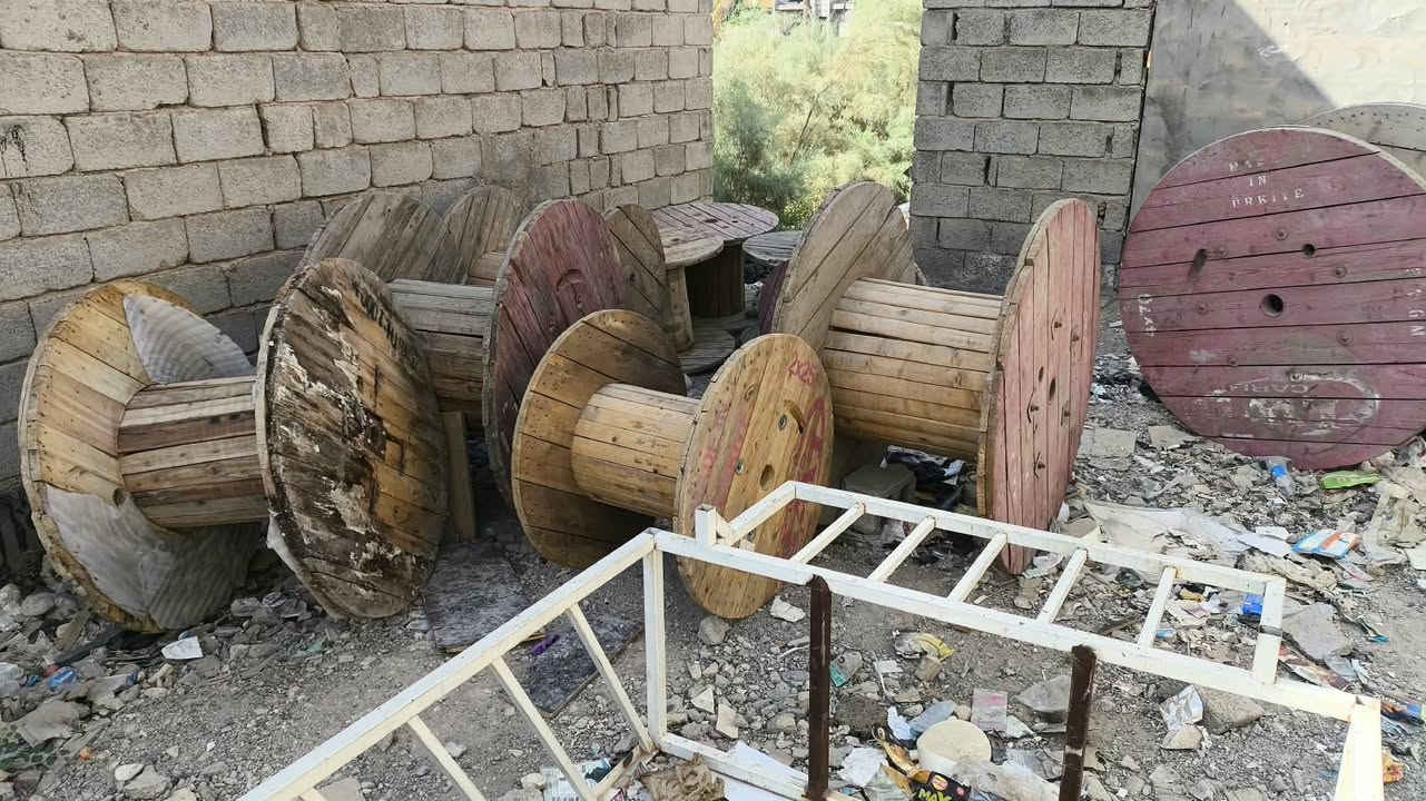 بكرات للبيع خشب حالة البكرة نظيفة جدا عدد ١١بكرة  للبيع ***********
احجام مختلفة كبار وسط ٣صغير بلاد رز, ديالى
