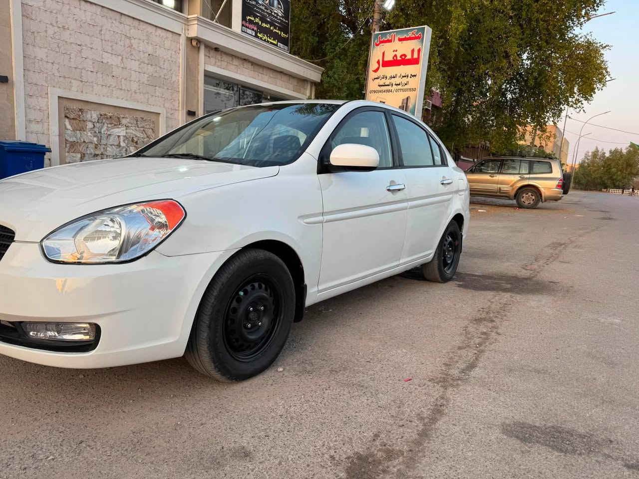 ✅🪬 اكسنت ٢٠١٠امريكي 🪬✅
: السيارة رقم بغداد جديد 

             اللون ابيض صدفي👺🪝

                  الموديل ٢٠١٠ اصل

للاستفسار عن السعر واي تفاصيل اخرئ الاتصال متوفر واتساب ايضا.🔺
***********
