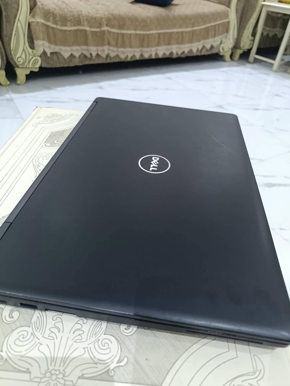 السلام عليكم  لابتوب  DELL للبيع
حجم شاشه 15 ستخدام قليل نظافة 90٪
  المواصفات موجوده بالصور
مكاني بعقوبة رقمي 
***********

نص مكتوب في الصور:
- About
- Device specifications
- Copy
- Device Name
- DESKTOP-RV95CP5
- Processor
- Intel(R) Core(TM) i5-7300U CPU @ 2.60GHz 2.70 GHz
- Installed RAM
- 8.00 GB (7.88 GB usable)
- Graphics Card
- Intel(R) HD Graphics 620 (128 MB)
- Storage
- 238 GB SSD SSD 256GB
- Device ID
- 5603F727-BC08-4EE3-A390-32F18B5D9365
- Product ID
- 00330-80000-00000-AA083
- System Type
- 64-bit operating system, x64-based processor
- Pen and touch
- No pen or touch input is available for this display
- Frequently asked questions
- How does having 8-16 GB of RAM impact my PC's performance? Can I run modern applications smoothly with this RAM capacity?
- Is my GPU sufficient for high end gaming and video experience? How can having a dedicated GPU enhance my experience and productivity?
- Am I running the latest version of the Windows OS? What is the latest Windows version?
- Windows Specifications
- Edition
- Windows 10 Pro