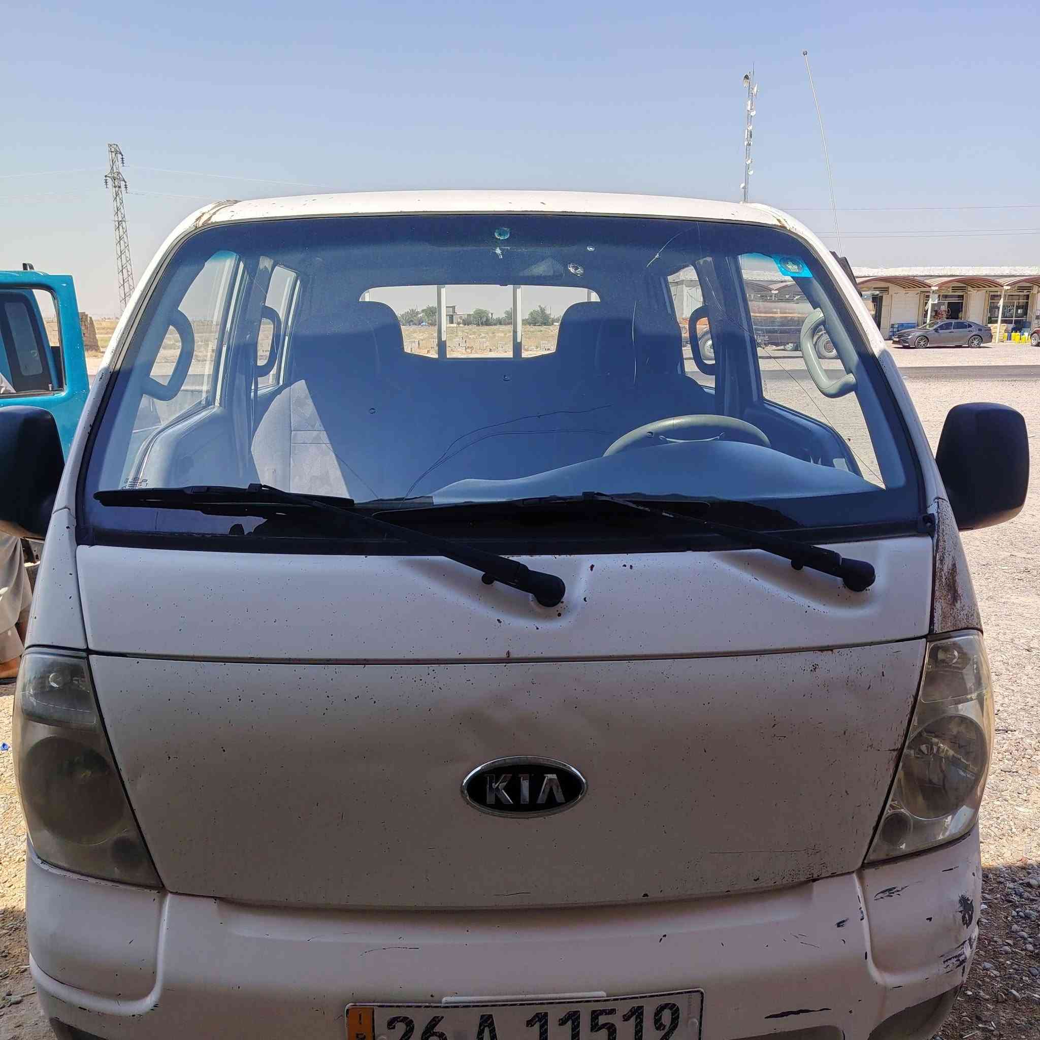 السلام عليكم  كيا 2700مديل 12للبيع كير ومكينه شرط رقم إنكليزي بسمي الكشر ينرادله شوي تكحيل بيها معجون باب السايق مكاني سامراء***********
