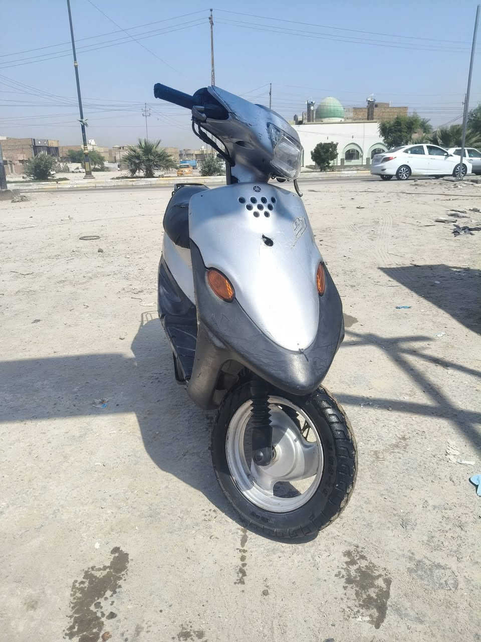 سلام عليكم بيجي للبيع ما مفتوحه دراجه كامله سلف هندر نقص باتري جيب باتري وفحص اشاير لايت بكلايت كله شغال دراجه نضيفه ترايشه موجودات سعره 300وبيه مجال قليل مكاني ناصريه مركز بتضحيه كفرات اصلي تواير جدد هاذه رقمي لشراي***********
