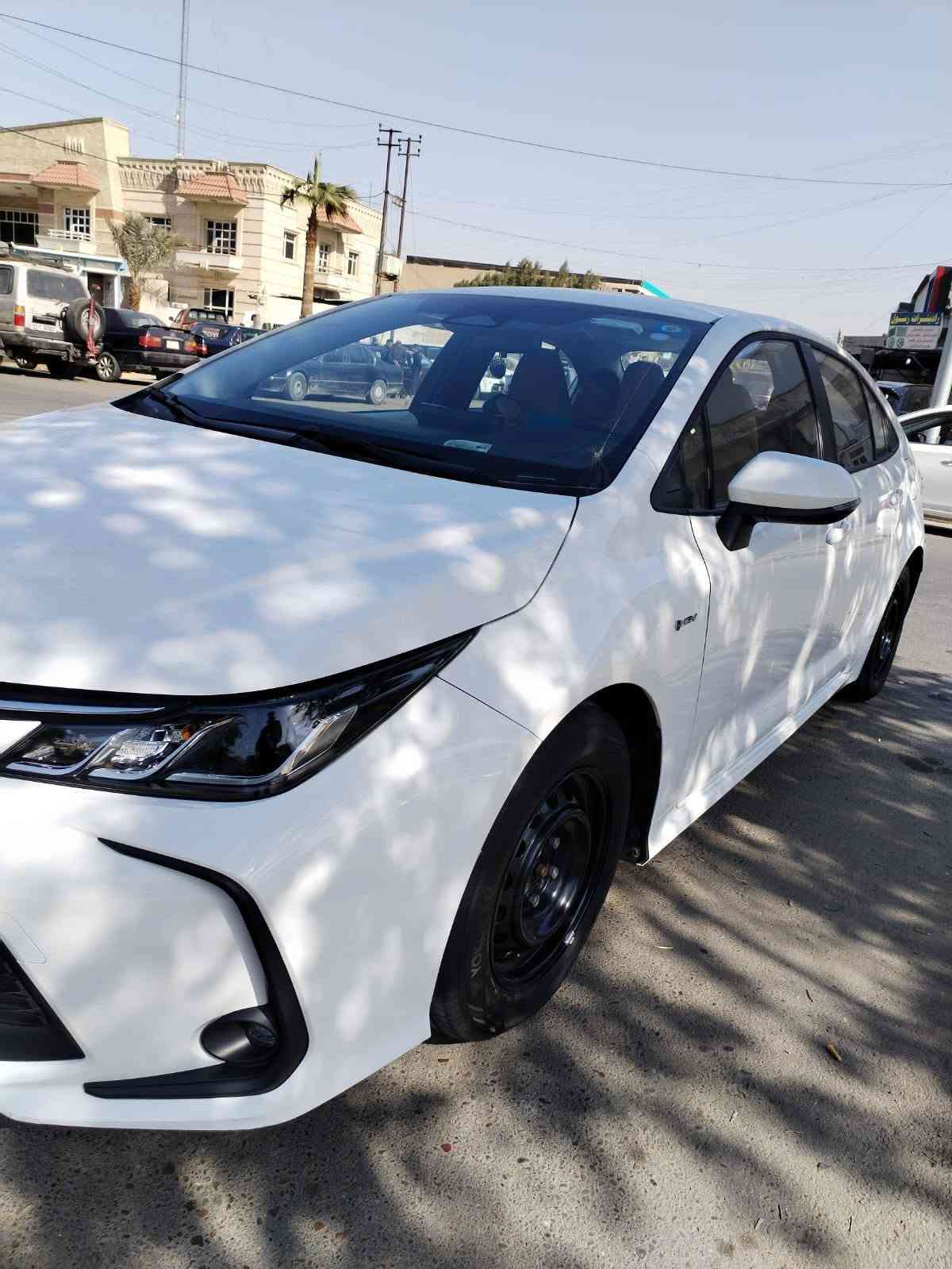 السلام عليكم
تويوتا كورلا هابيرد 
الشكل خليجي 
موديل 2025
ماشيه 62
‏كفاله عامه كارت اصبع
 نص فول موصفات عله فئه ✅
رقم بغداد تحويل مباشر سياره باسمي 
السعر 148 
رقم الهاتف ***********
مكاني الكوت
