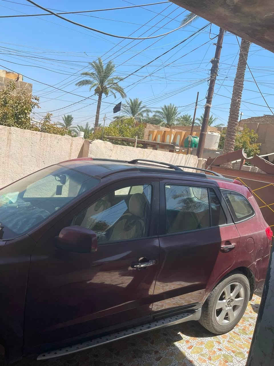 السلام عليكم للبيع سنتافي موديل ٢٠٠٨ رقم بغداد دولي محرك ٦ سلندر كشن كهرباء فتحه سقف ضربته جاملغ وباب من جهه سايق مصبوغه حزام كير ومكينه مكفول سعرها ١٠٥ مكان سياره بابل / محاويل الاستفسار الاتصال ع الرقم 
‏***********
