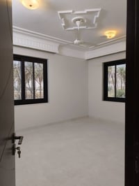 صبغ • ديكورات داخلية • عازل رطوبة