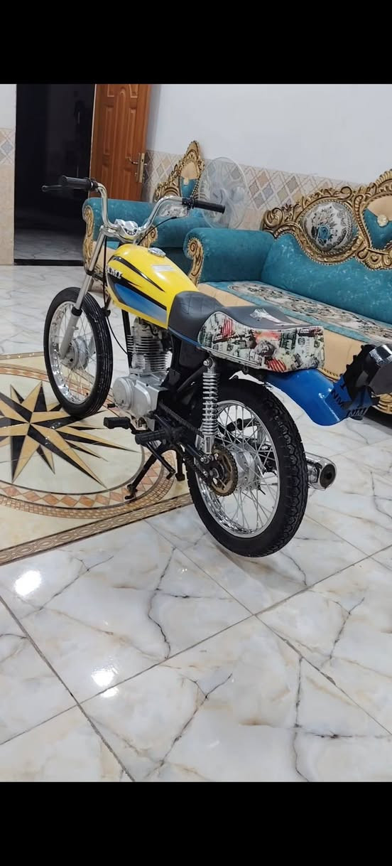 دراجه للبيع كلك كلك السعر450قفل مو شراي لاتراسل مكينه رابيدو 6احرف ***********
