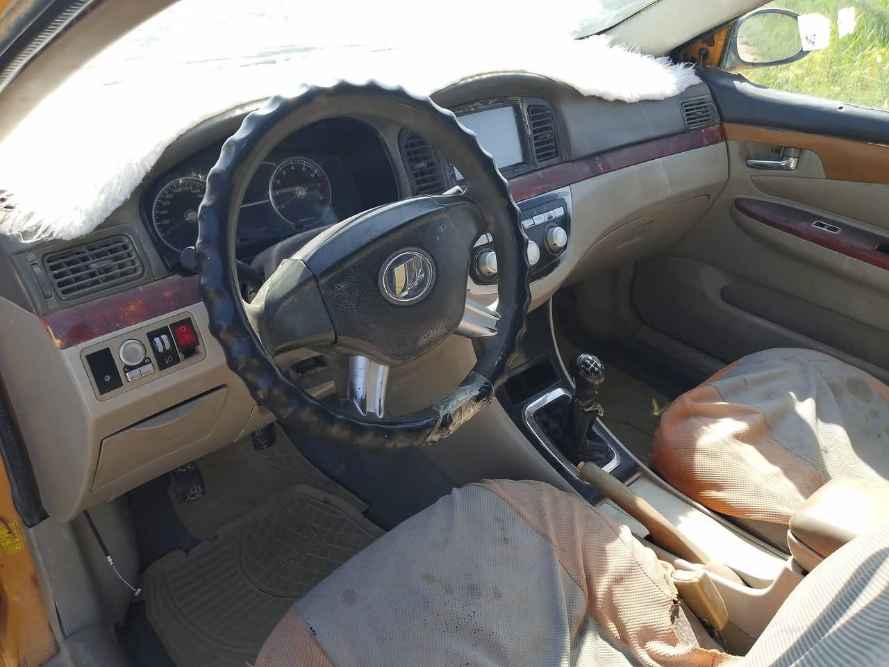 السلام عليكم
ليفان 620 مديل 10 محرك وكير كورلا لا تنقيص ولا تبخير رقمه بصره سنويه 29 سياره مصبوغه عام جماليه كهربائيات شغاله كله سياره شلعه ومعدل حلوه نقص السياره عنبار مكان سماوه الرميثه السعر 35 وبيه مجال الرقم ***********
