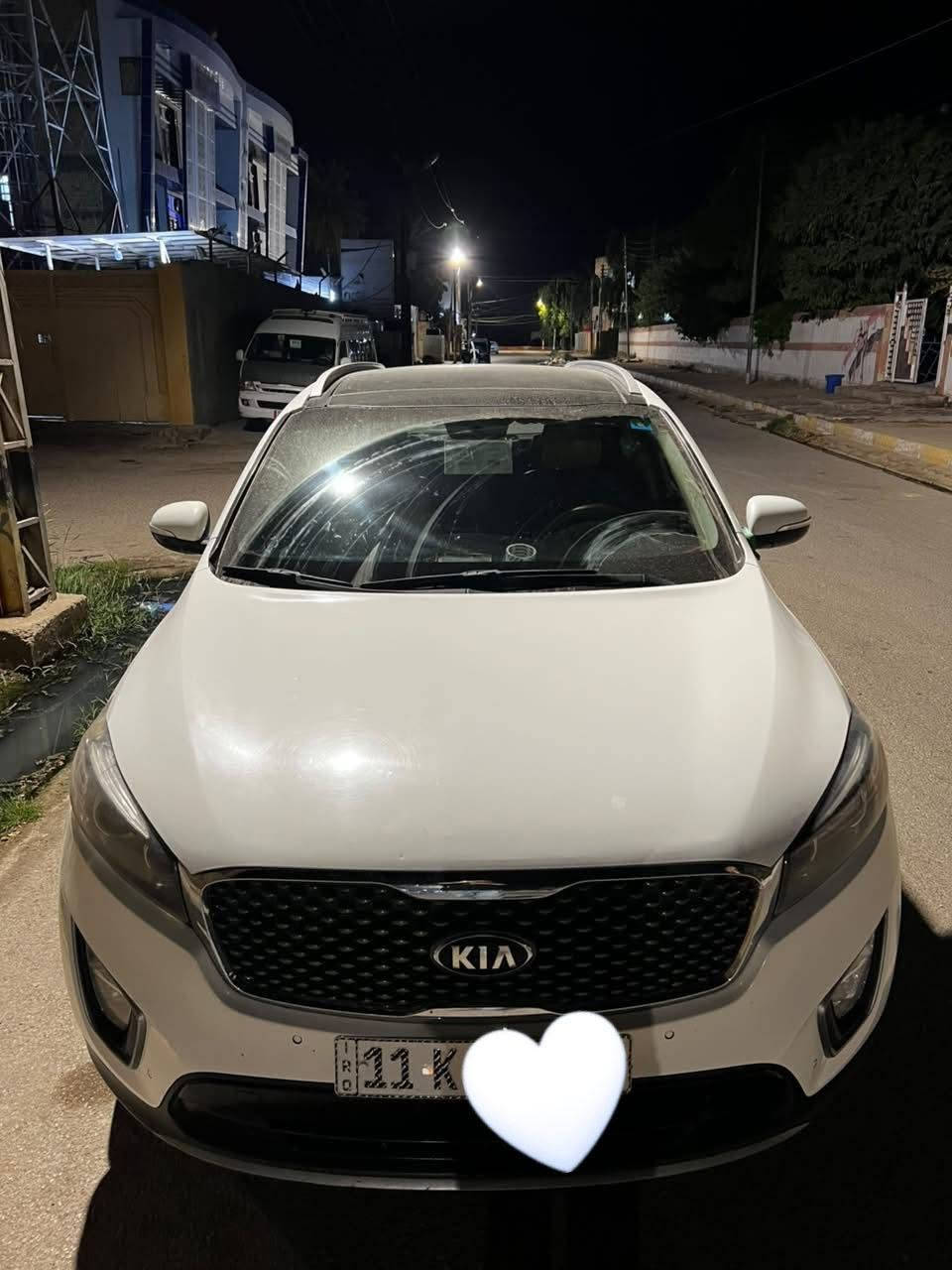 سورنتو موديل 2016 خليجي  لون ابيض 
بنوراما 
٦ سلندر ٧ راكب 
باسمي 
داخل جلد اسود وبيجي 
مرايات شفط 
شاشه كبيره 
اشاره بالمرايات 
تبريد ٣ قطع 
حساسات أمامي خلفي 
العنوان / ذي قار - قلعة سكر 
التواصل والاستفسار على الرقم 

***********
